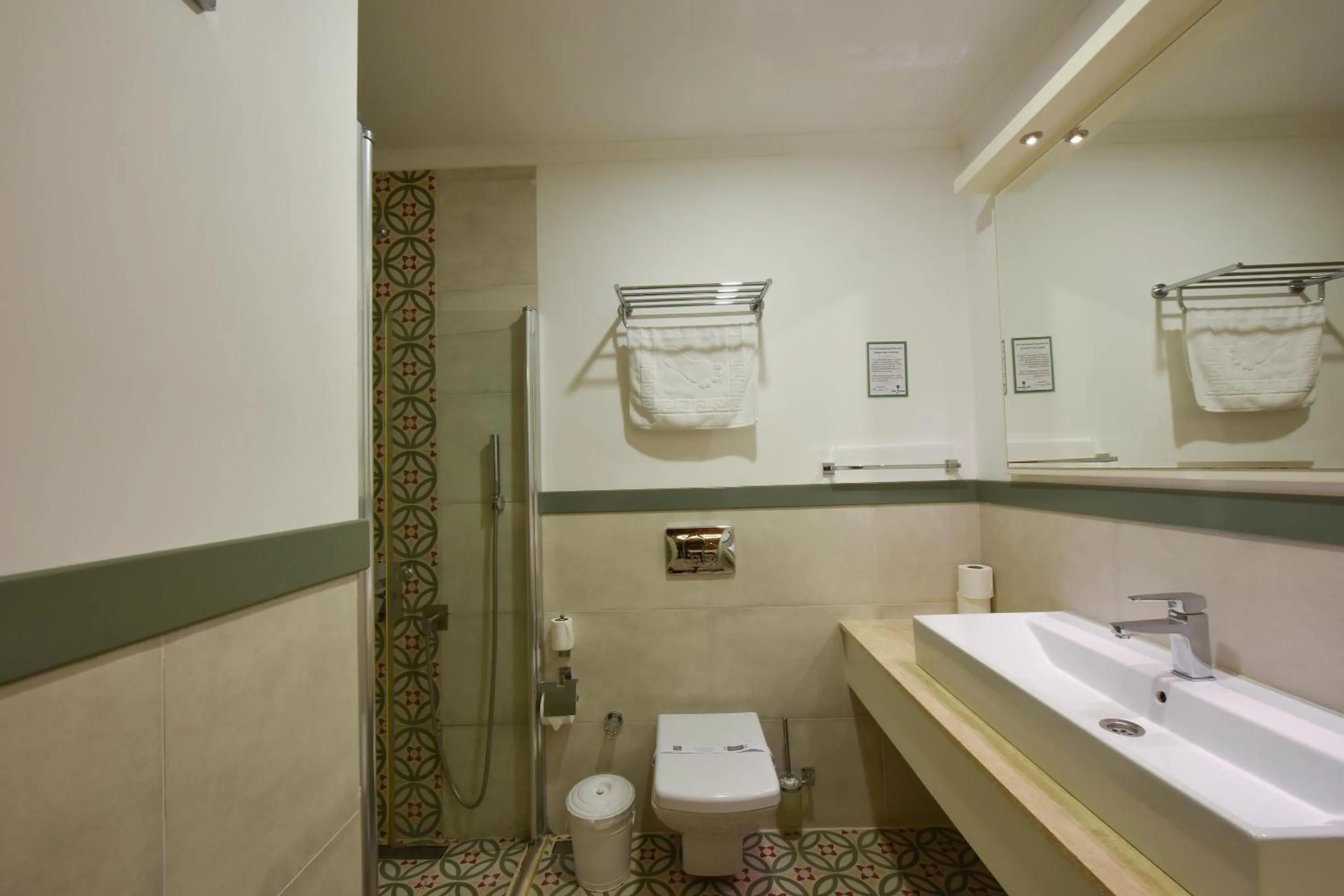 Toilet in Sea Breeze Hotel and Apartments