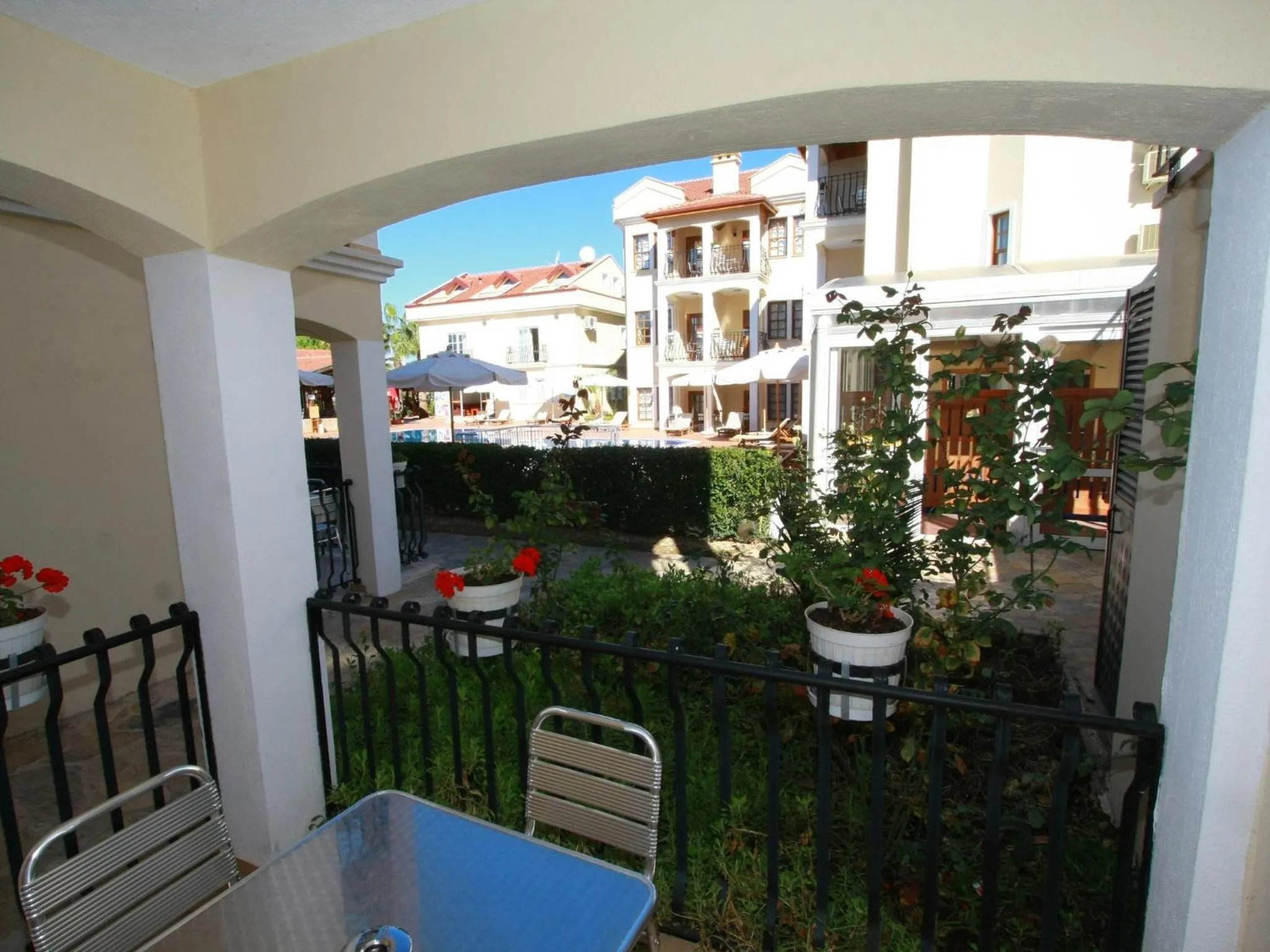 Balcony/Terrace in Sea Breeze Hotel and Apartments