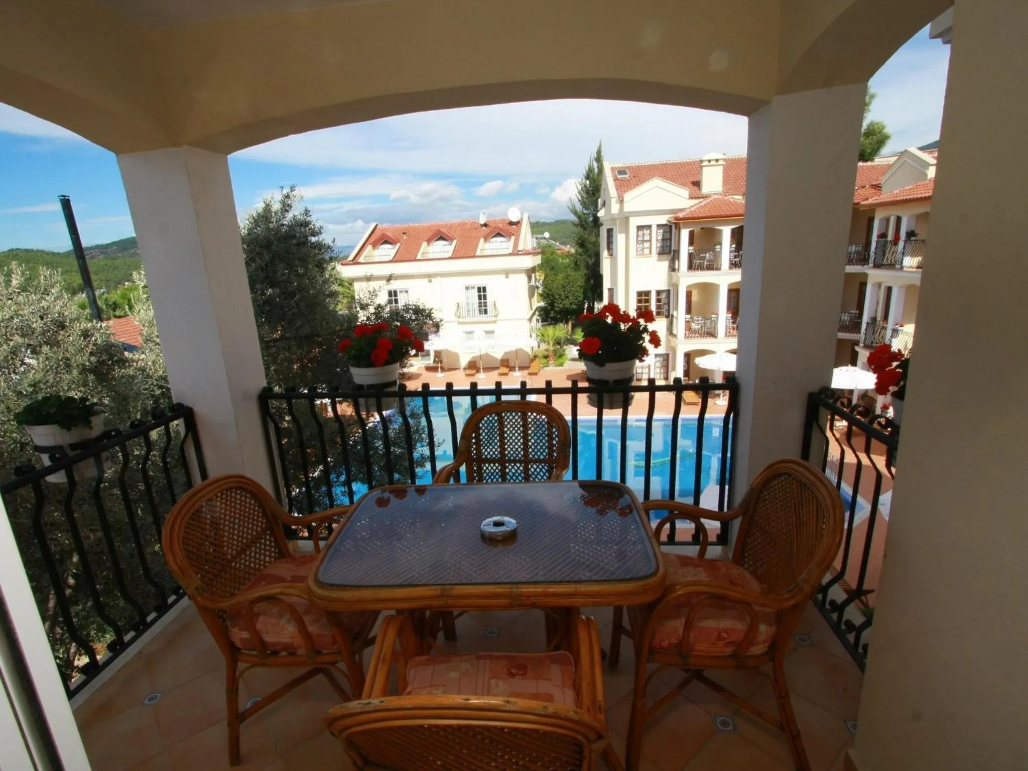 Balcony/Terrace in Sea Breeze Hotel and Apartments
