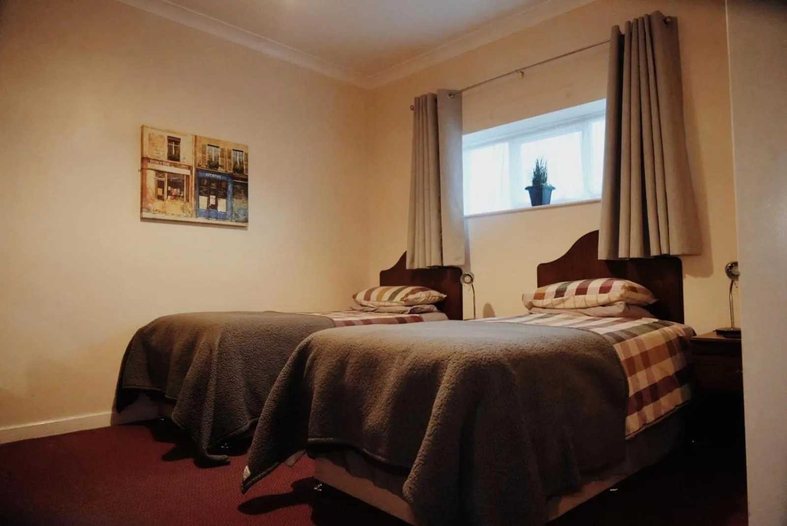 Bed in The Waverley Hotel