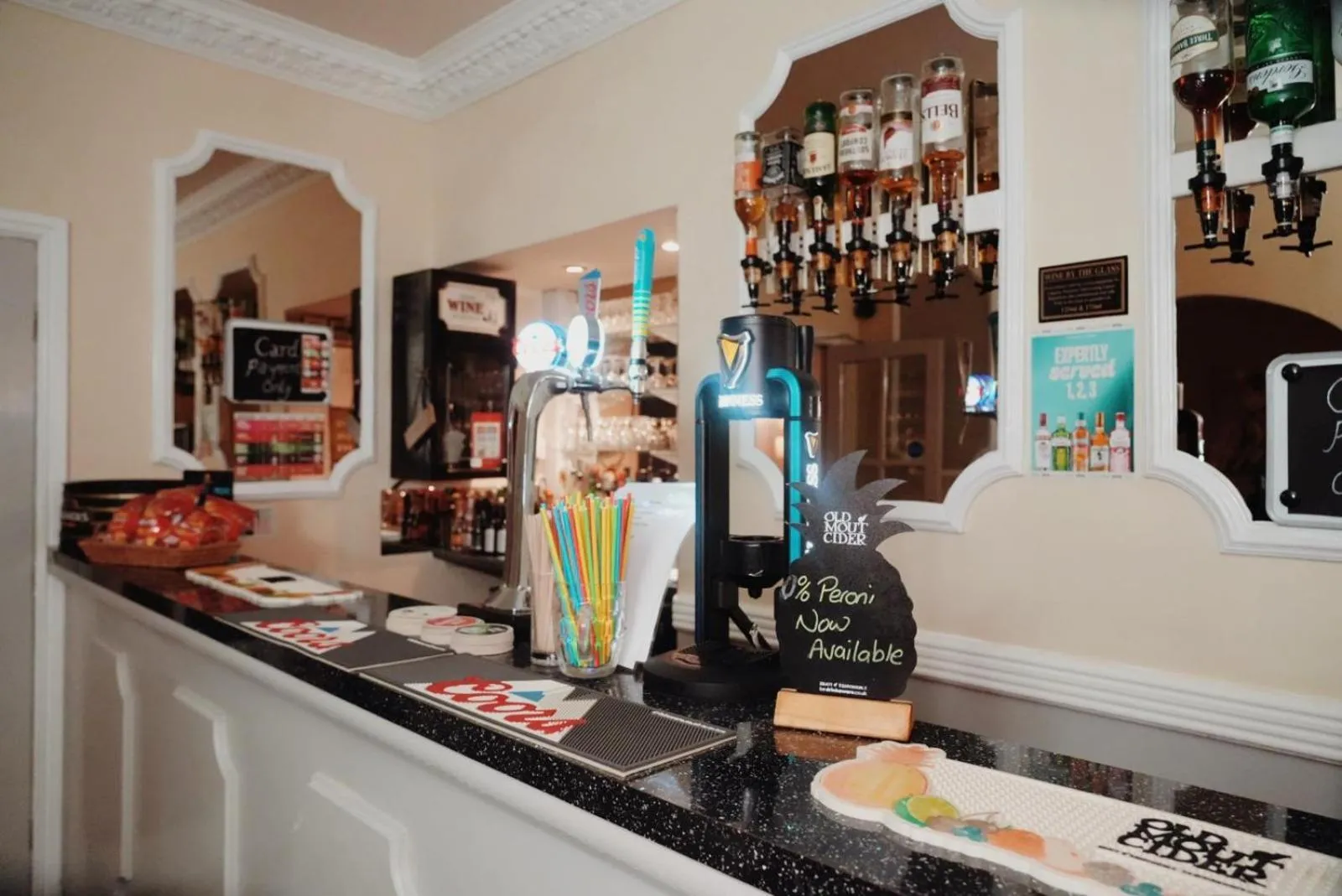 Lounge or bar in The Waverley Hotel