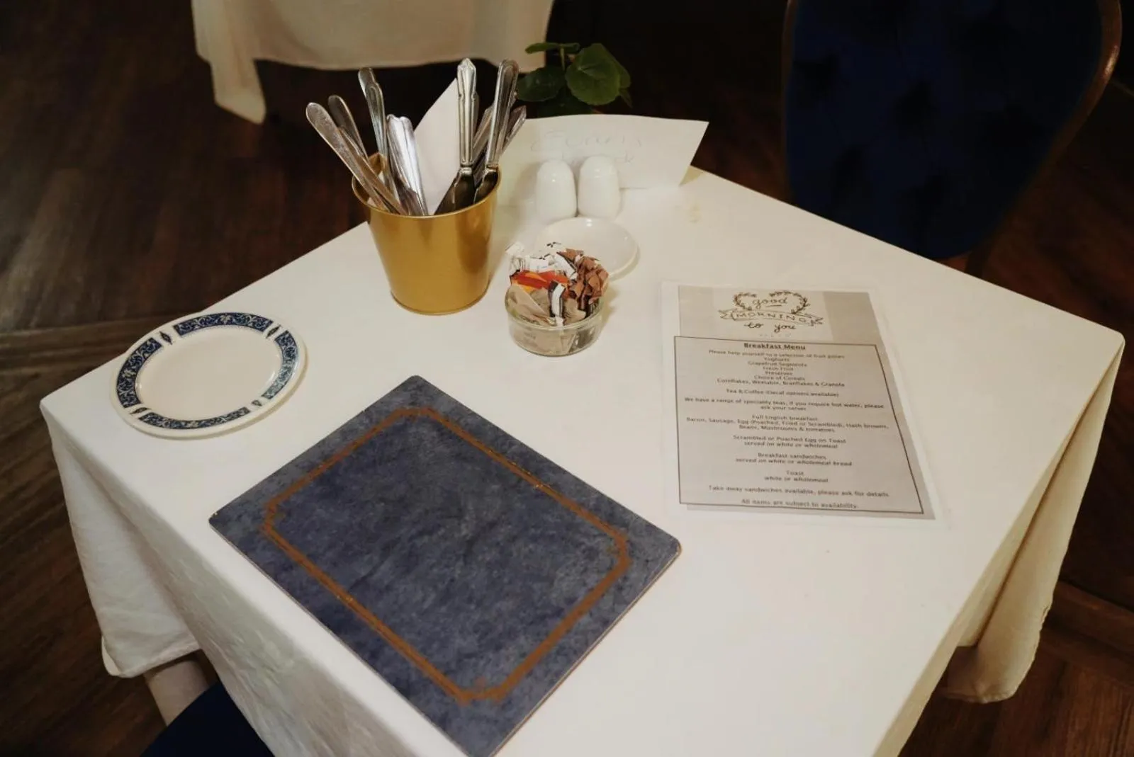 Breakfast in The Waverley Hotel