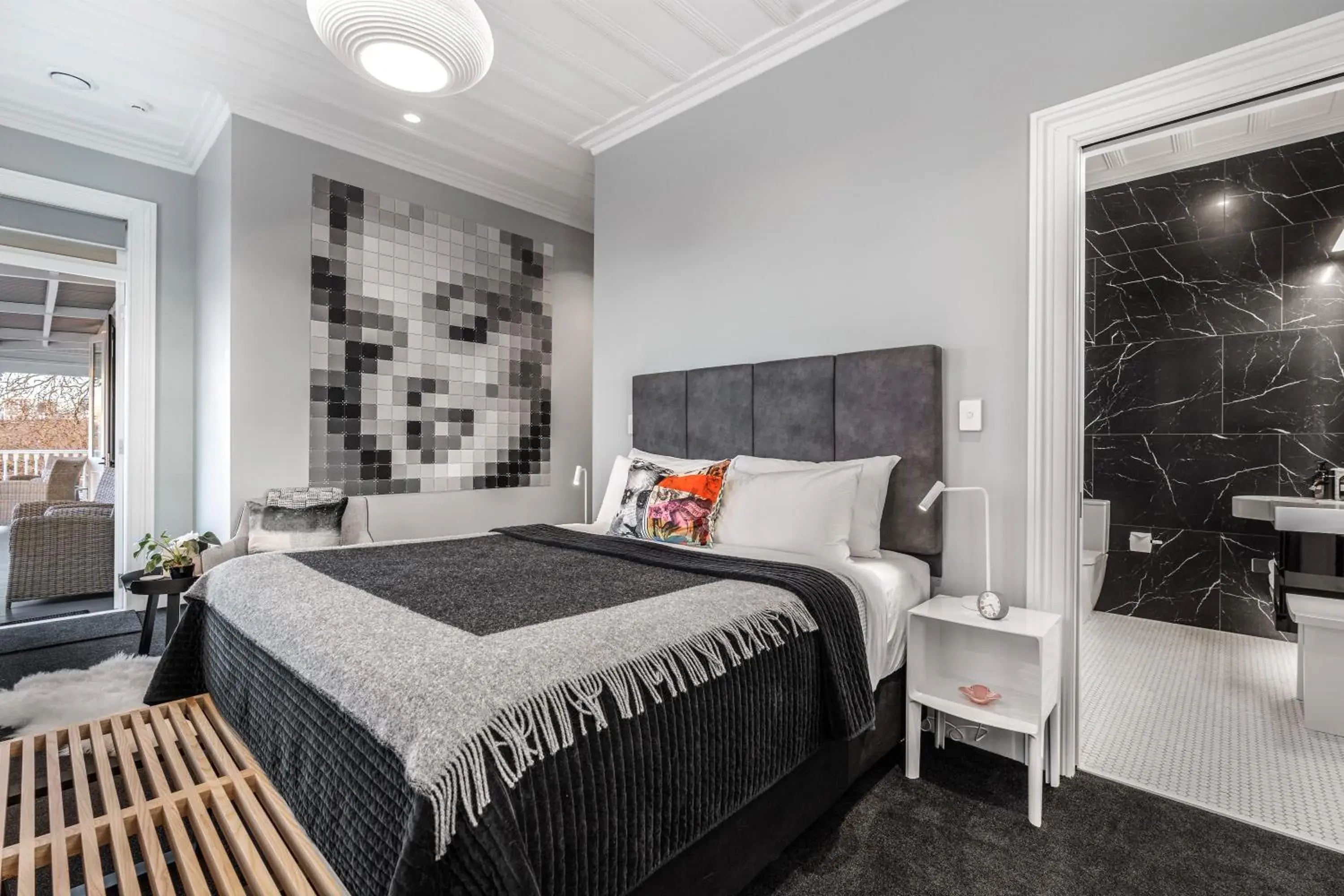 King Suite with Sea View in Franklin38 King Suite with Sea View in Franklin38