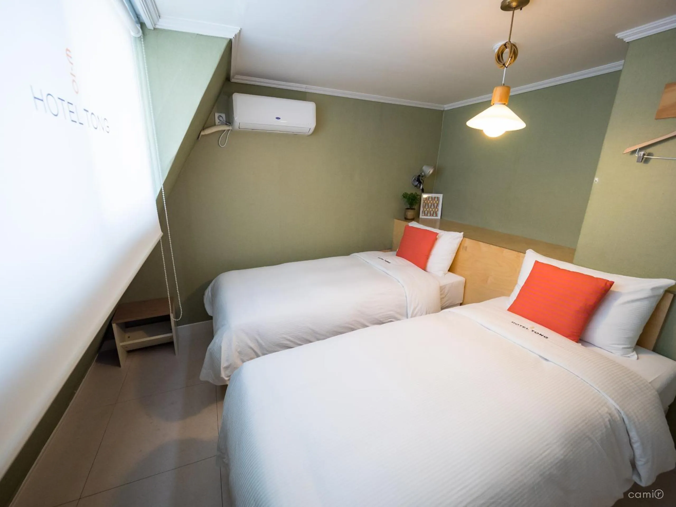 Bed in Travel Monster