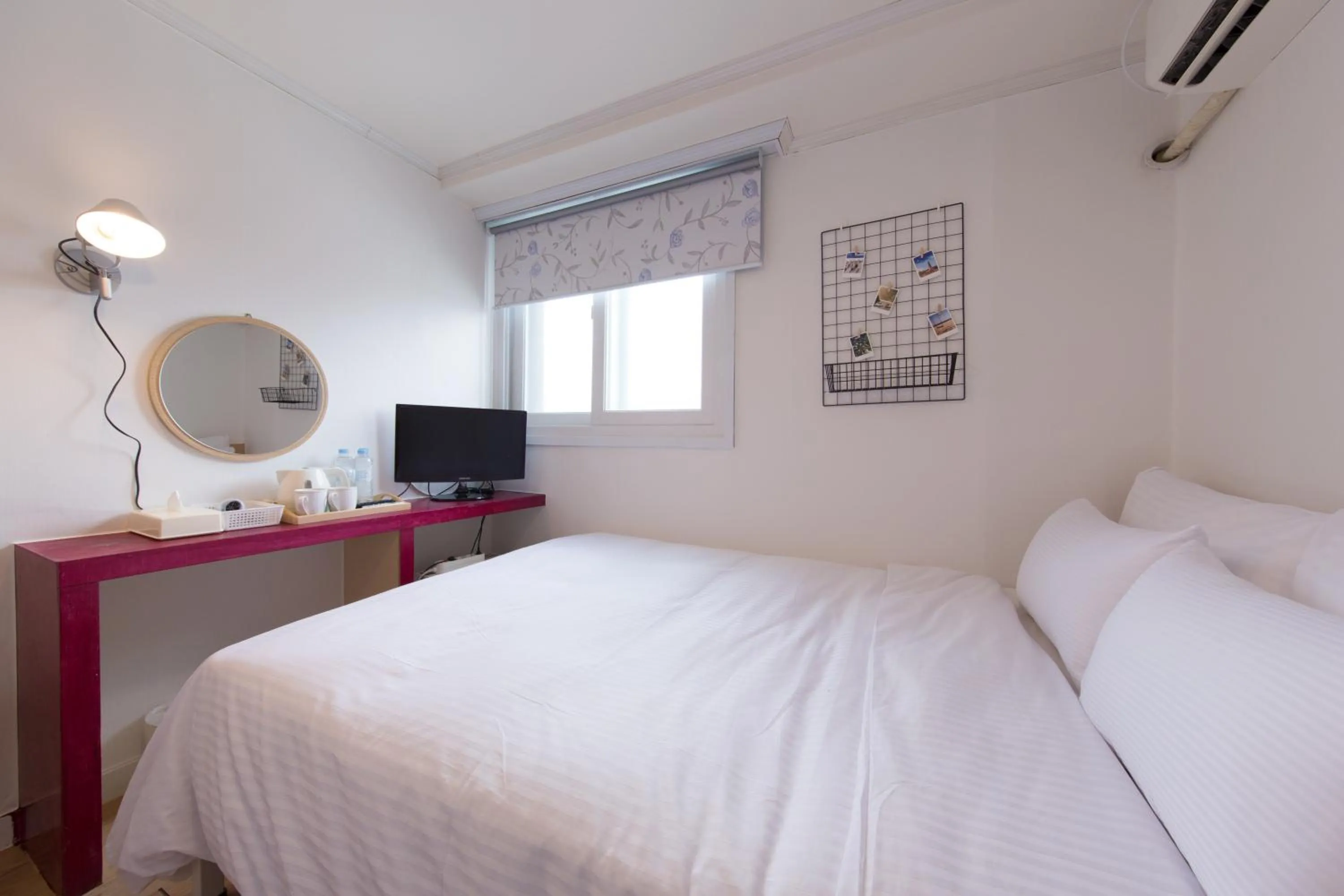 Bed in Travel Monster