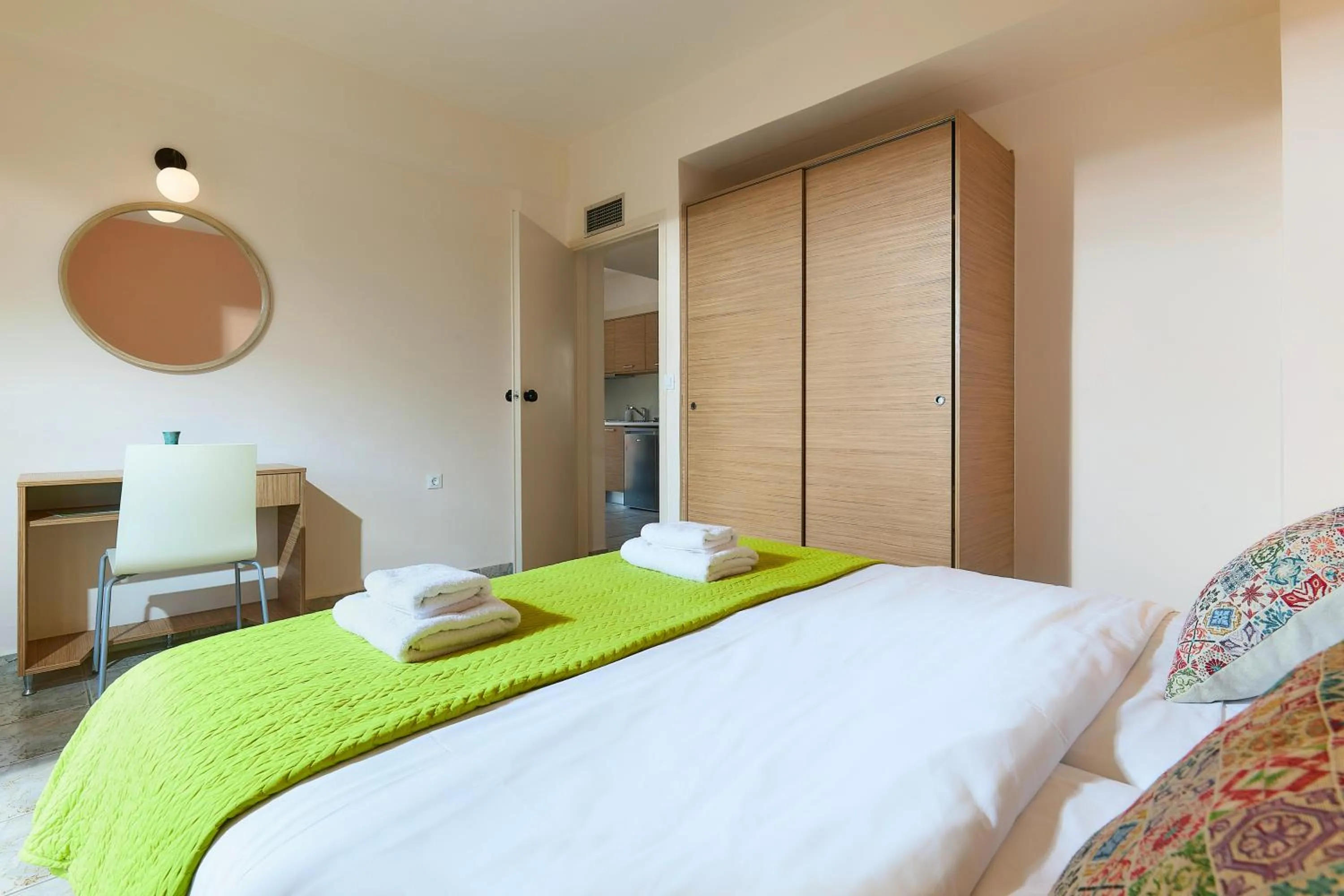 Bed in Bella Vista Hotel "by Checkin"