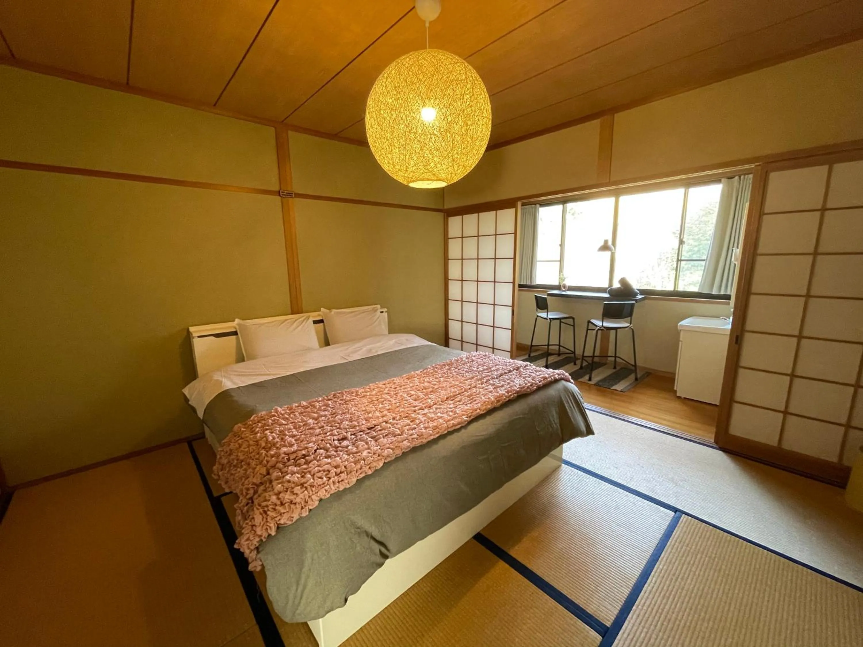 Bed in Yufuin Hoshinosato
