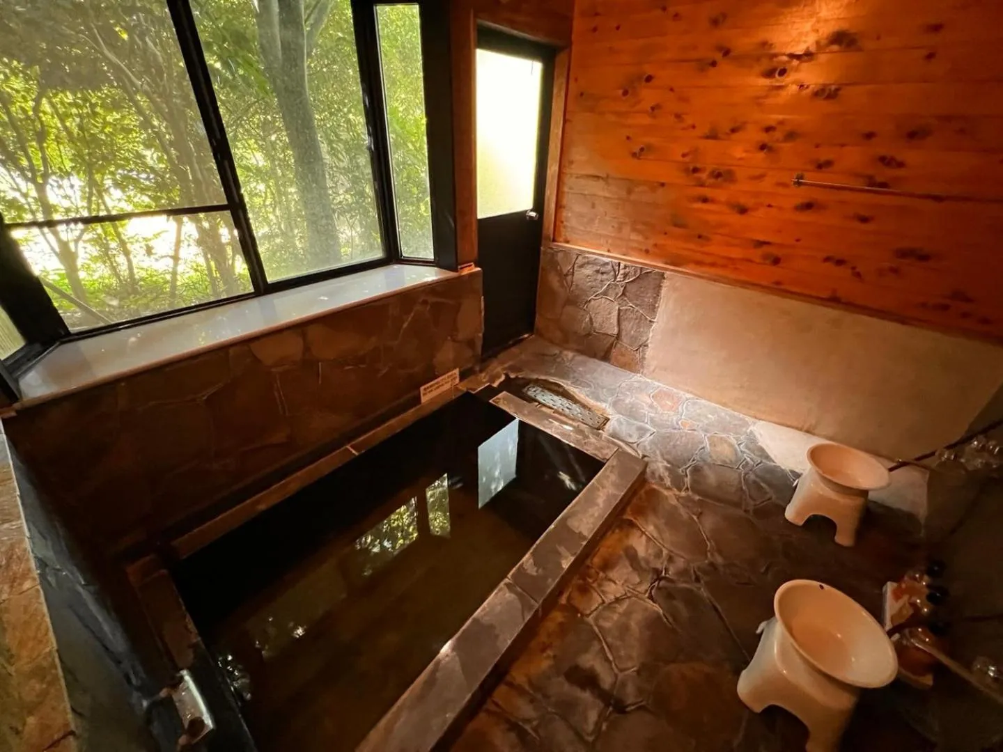 Hot Spring Bath in Yufuin Hoshinosato