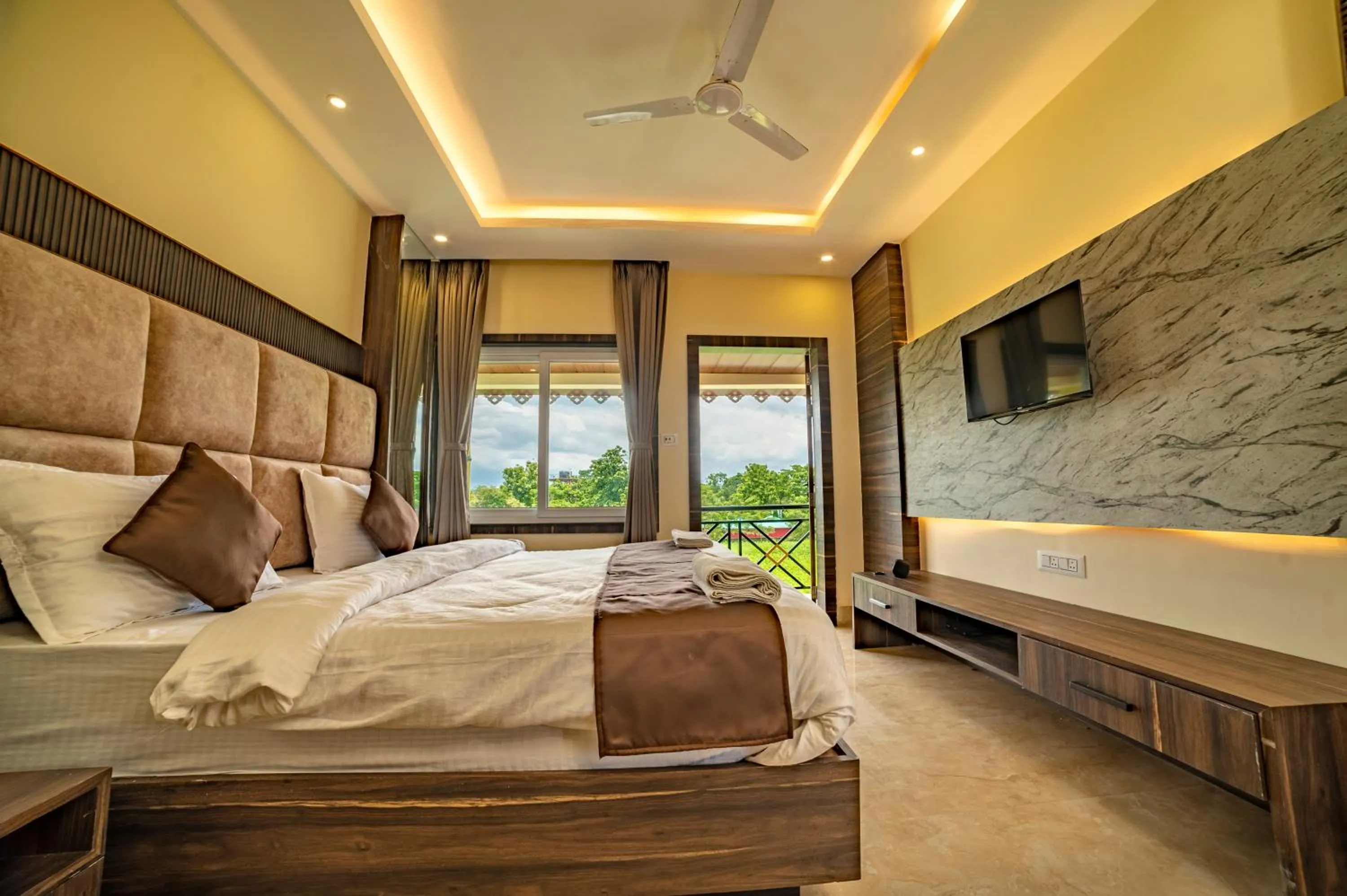 Bedroom, Bed in Resort Trimurti