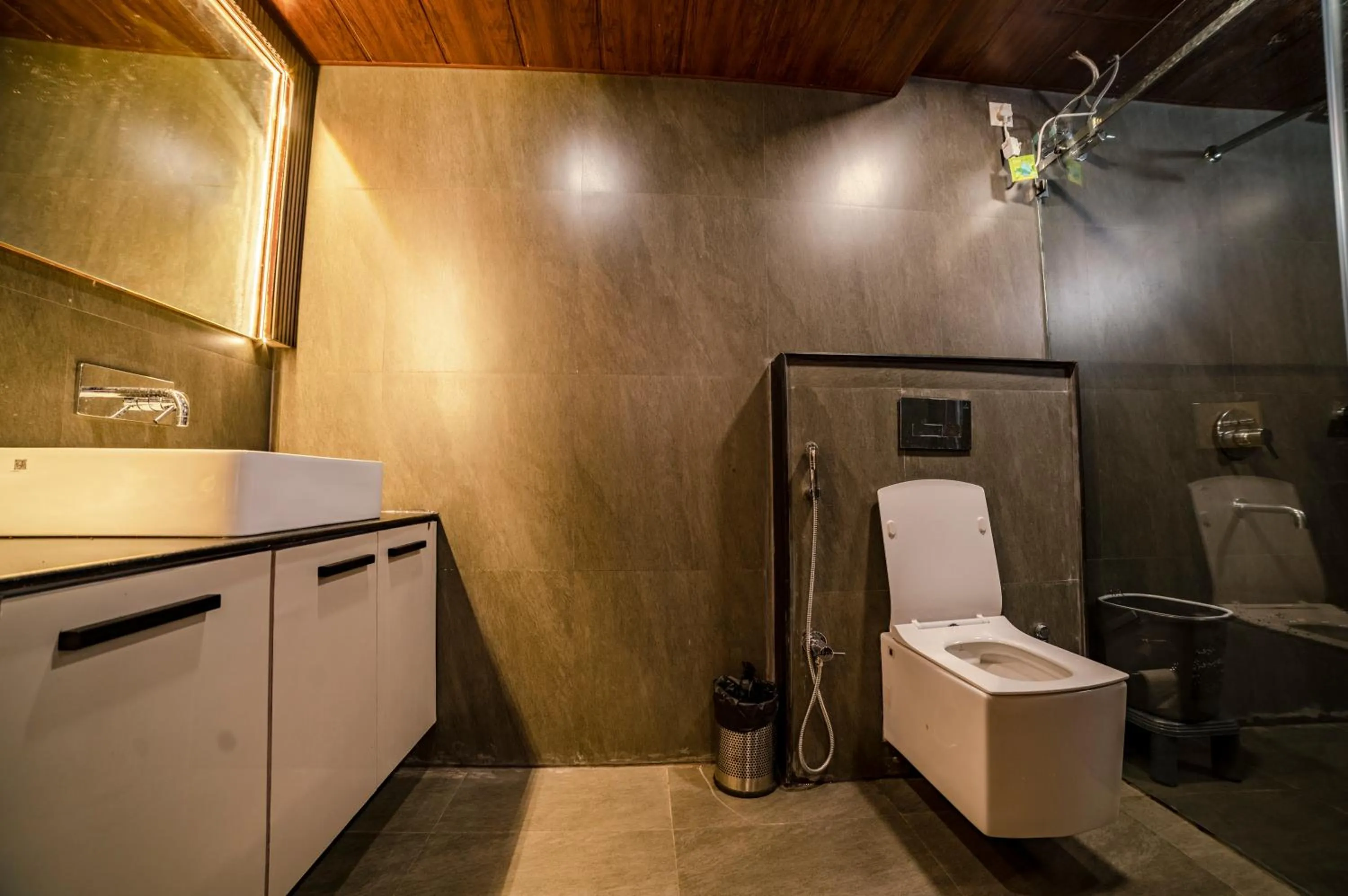 Bathroom in Resort Trimurti