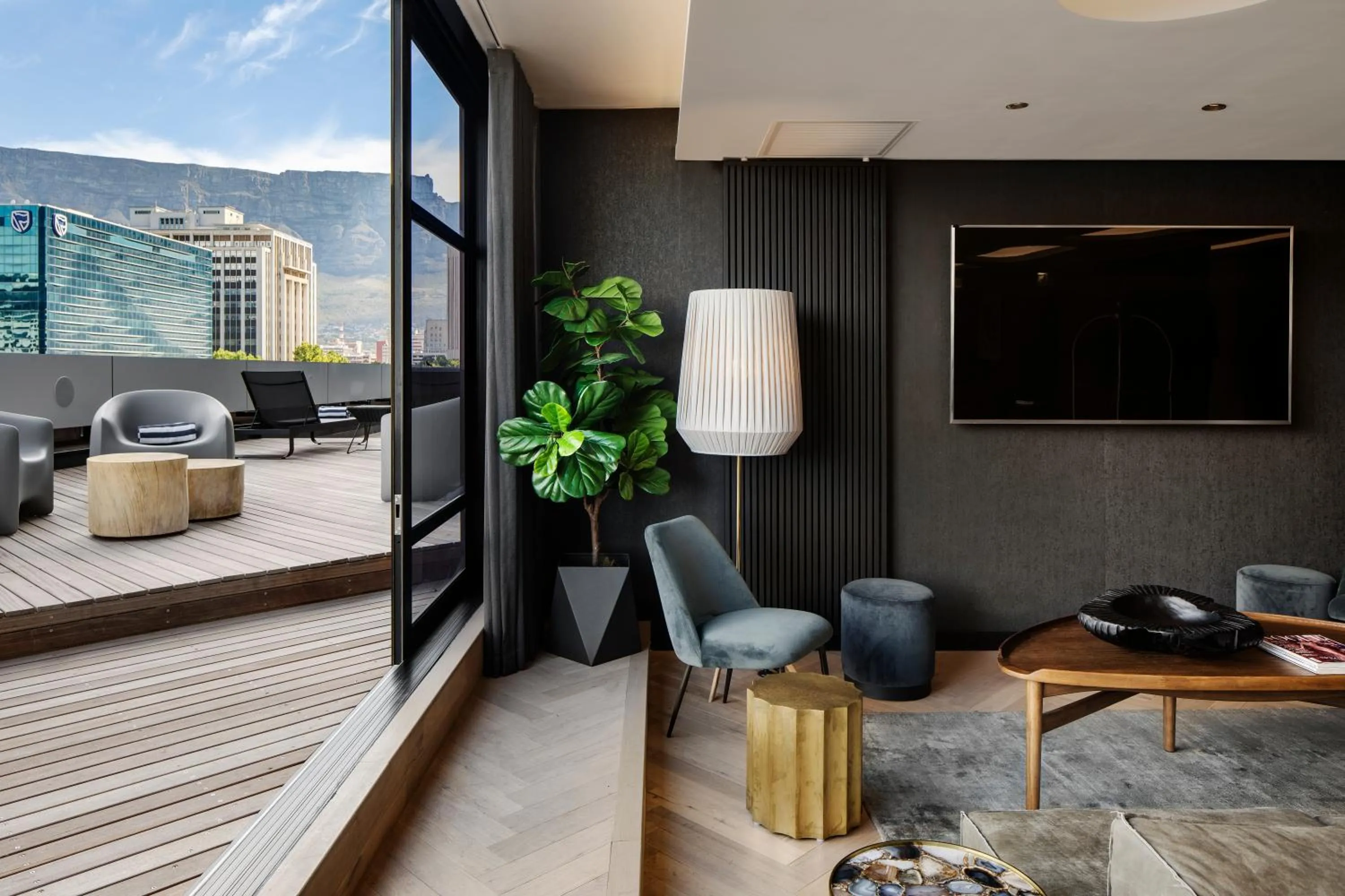 The Onyx Apartment Hotel by NEWMARK
