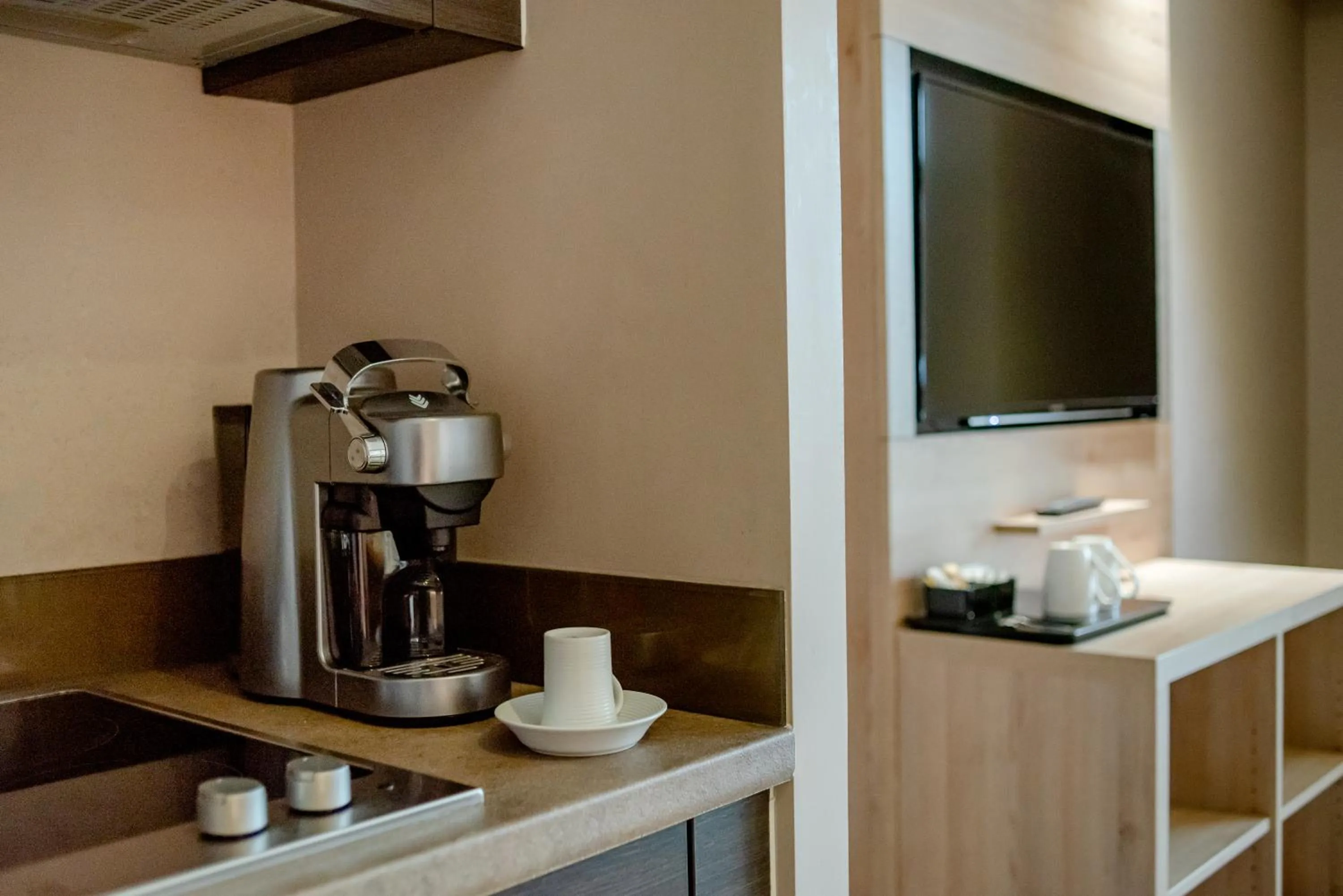 TV and multimedia in Radisson Serviced Apartments Antananarivo City Centre