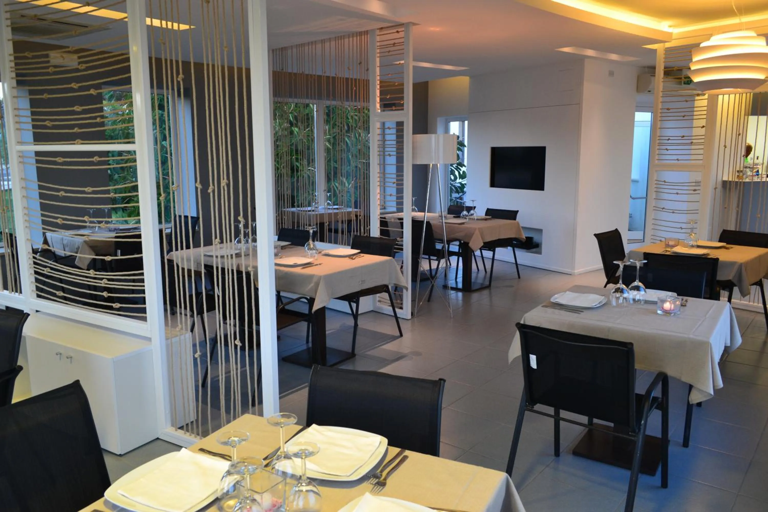 Restaurant/places to eat in Mon Rêve Resort