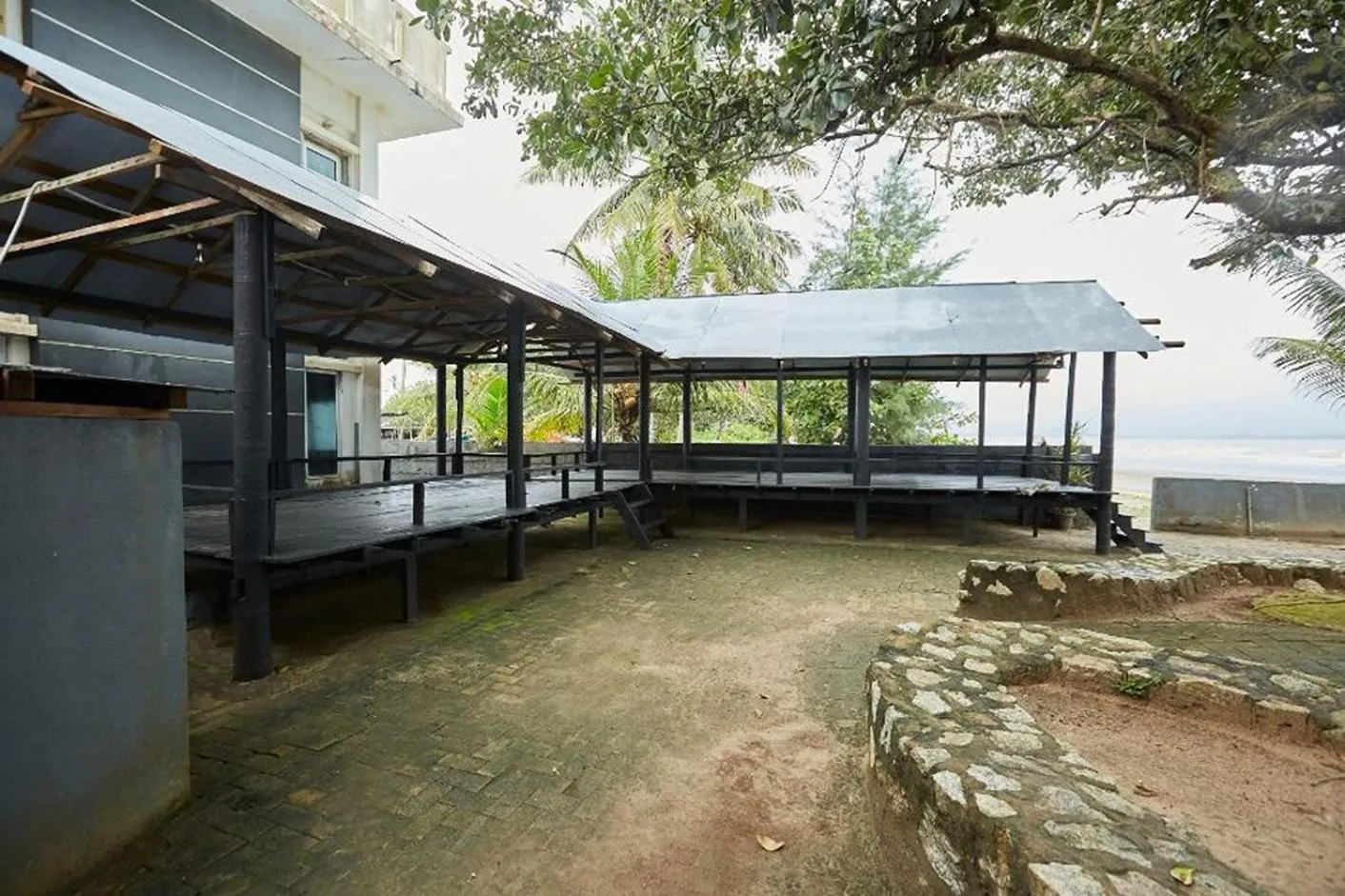 Property building in Mawar Villa, Batu Hitam