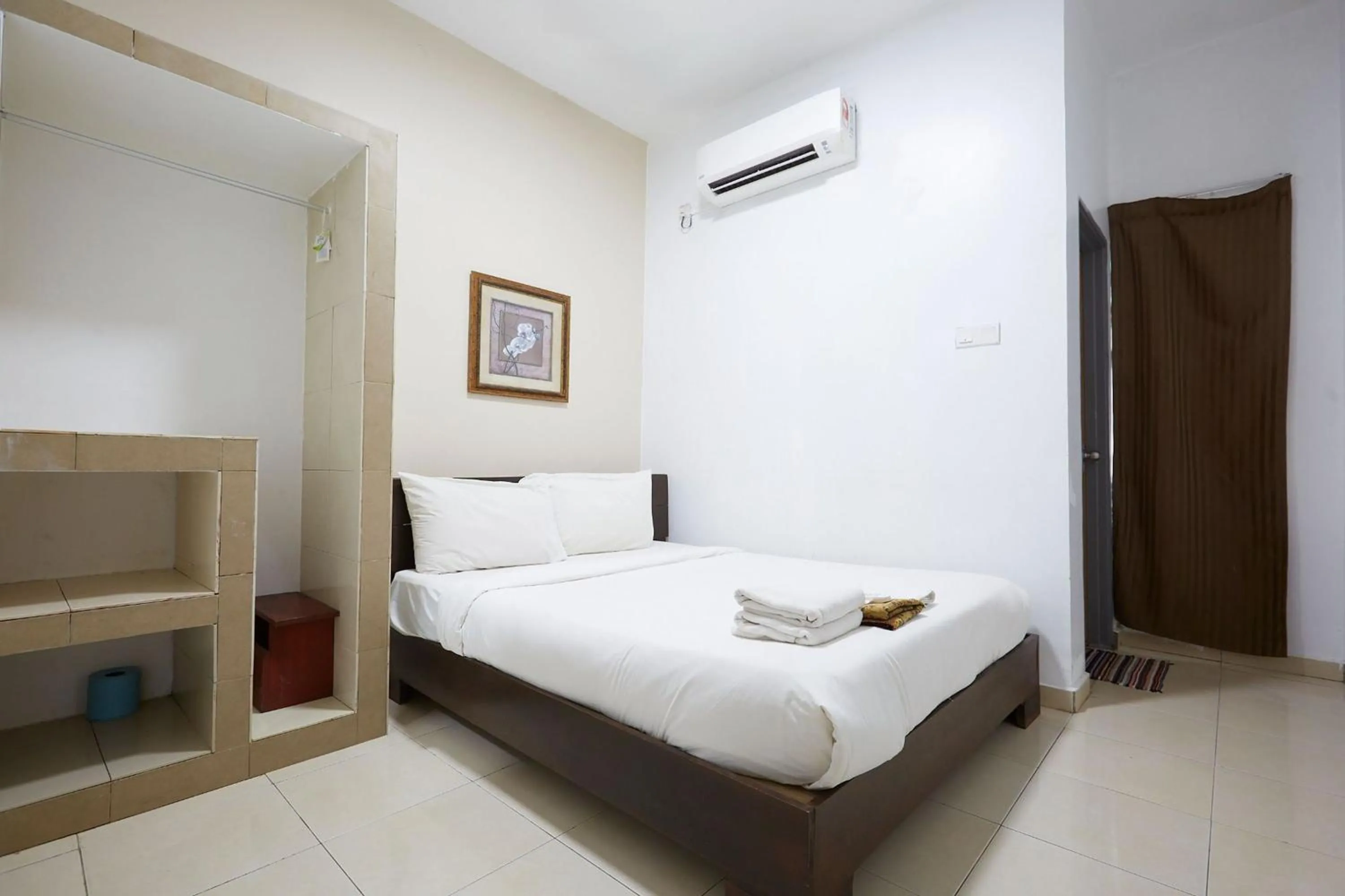 Photo of the whole room in Mawar Villa, Batu Hitam