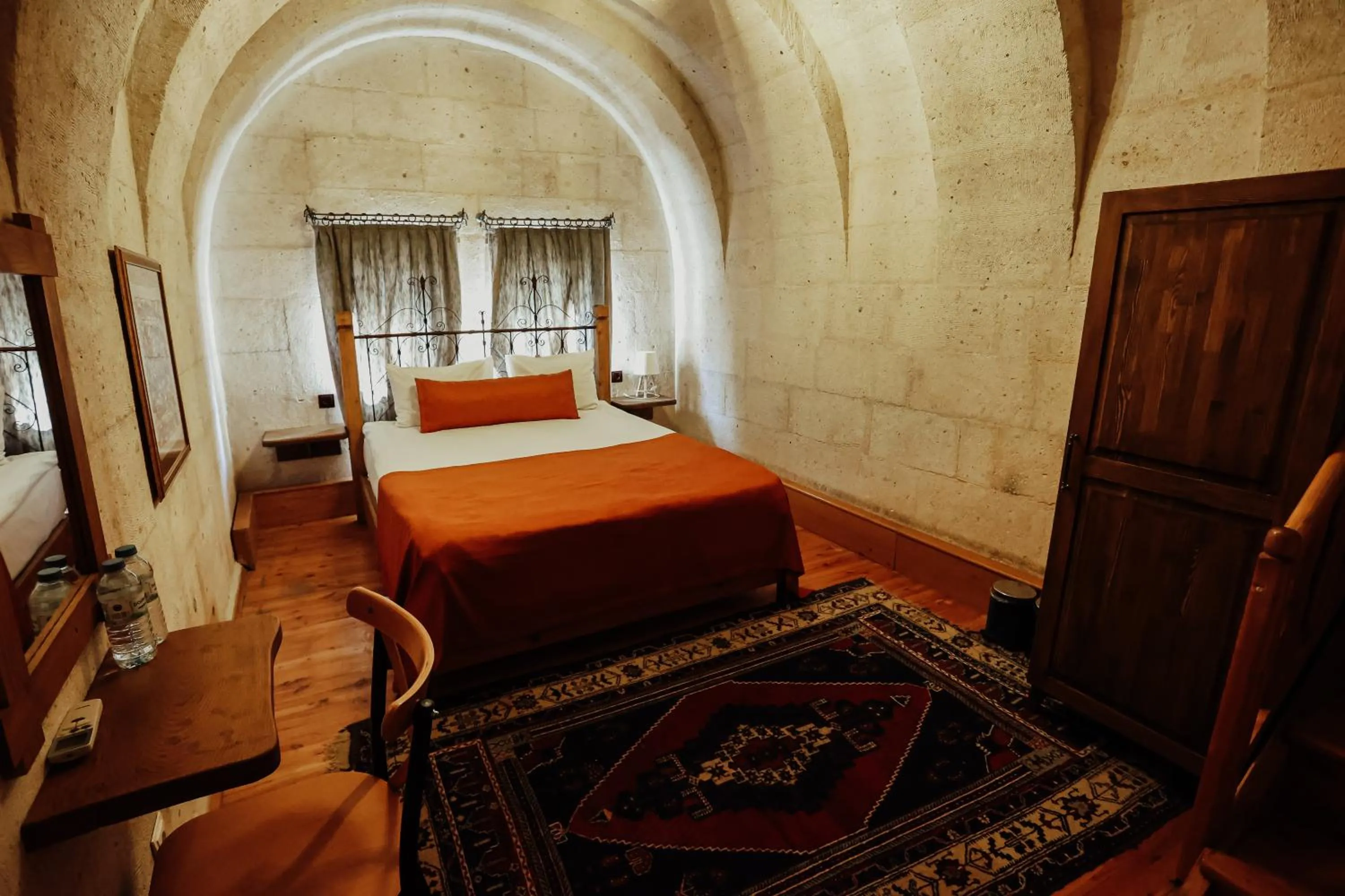 Bed in Kookaburra Hotel