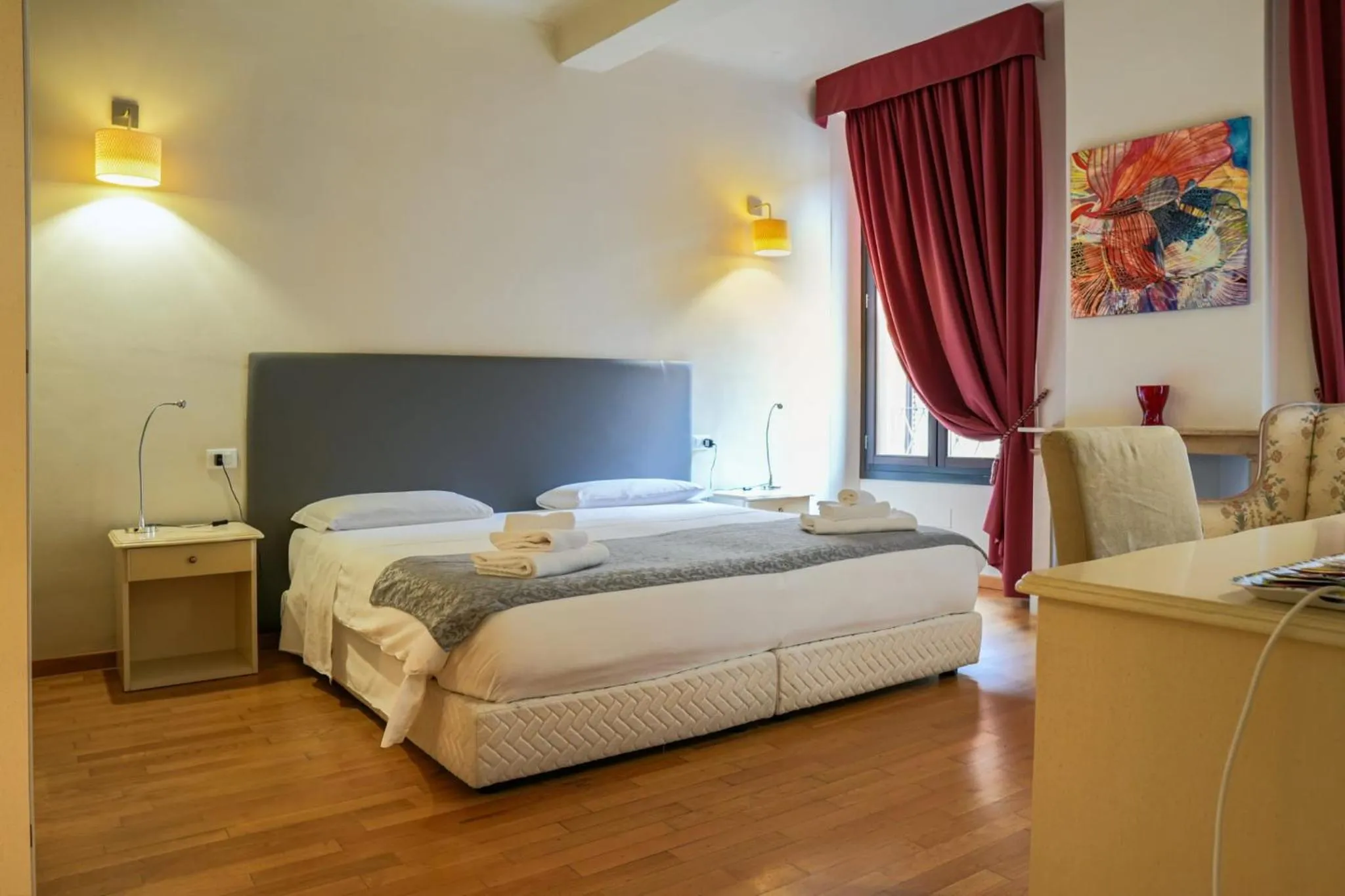 Bed in Honey Rooms Ferrara