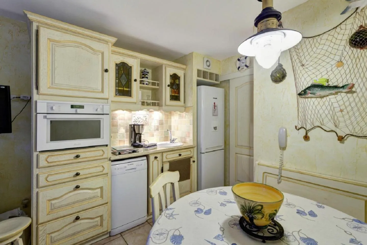 Kitchen or kitchenette in Residence La Pinede - maeva Home