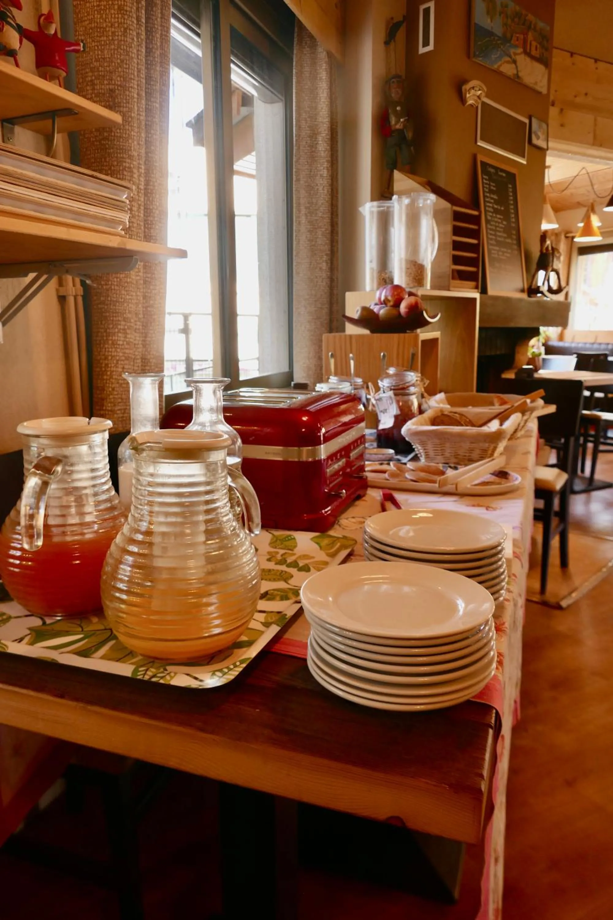 Food and drinks in Hôtel Le Blainon