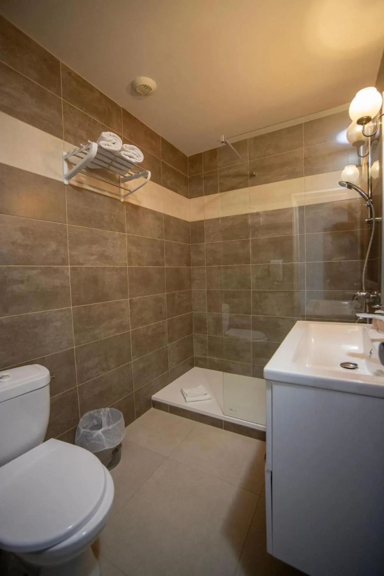 Bathroom in Hotel Camille