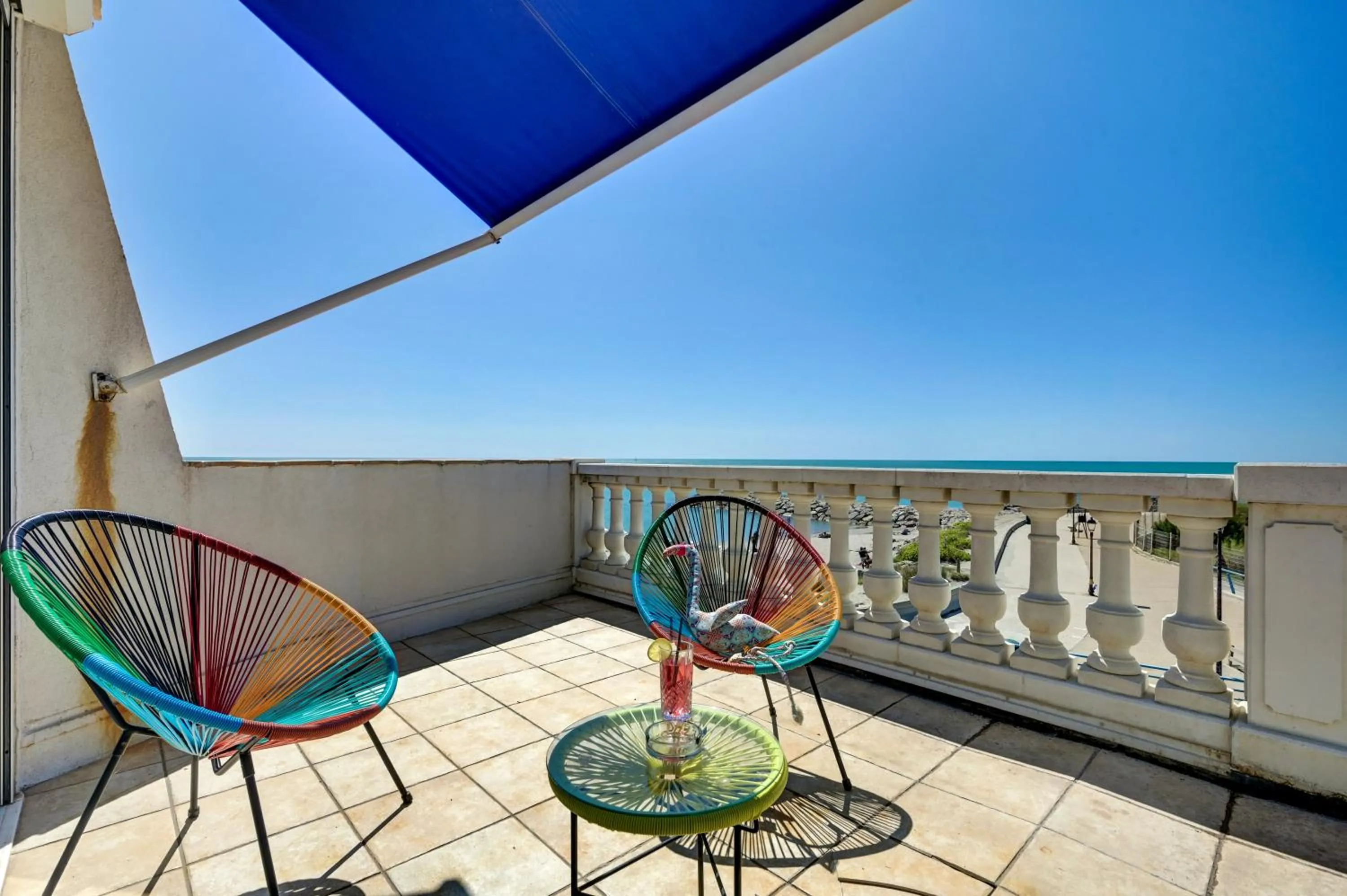 Patio in Hotel Camille