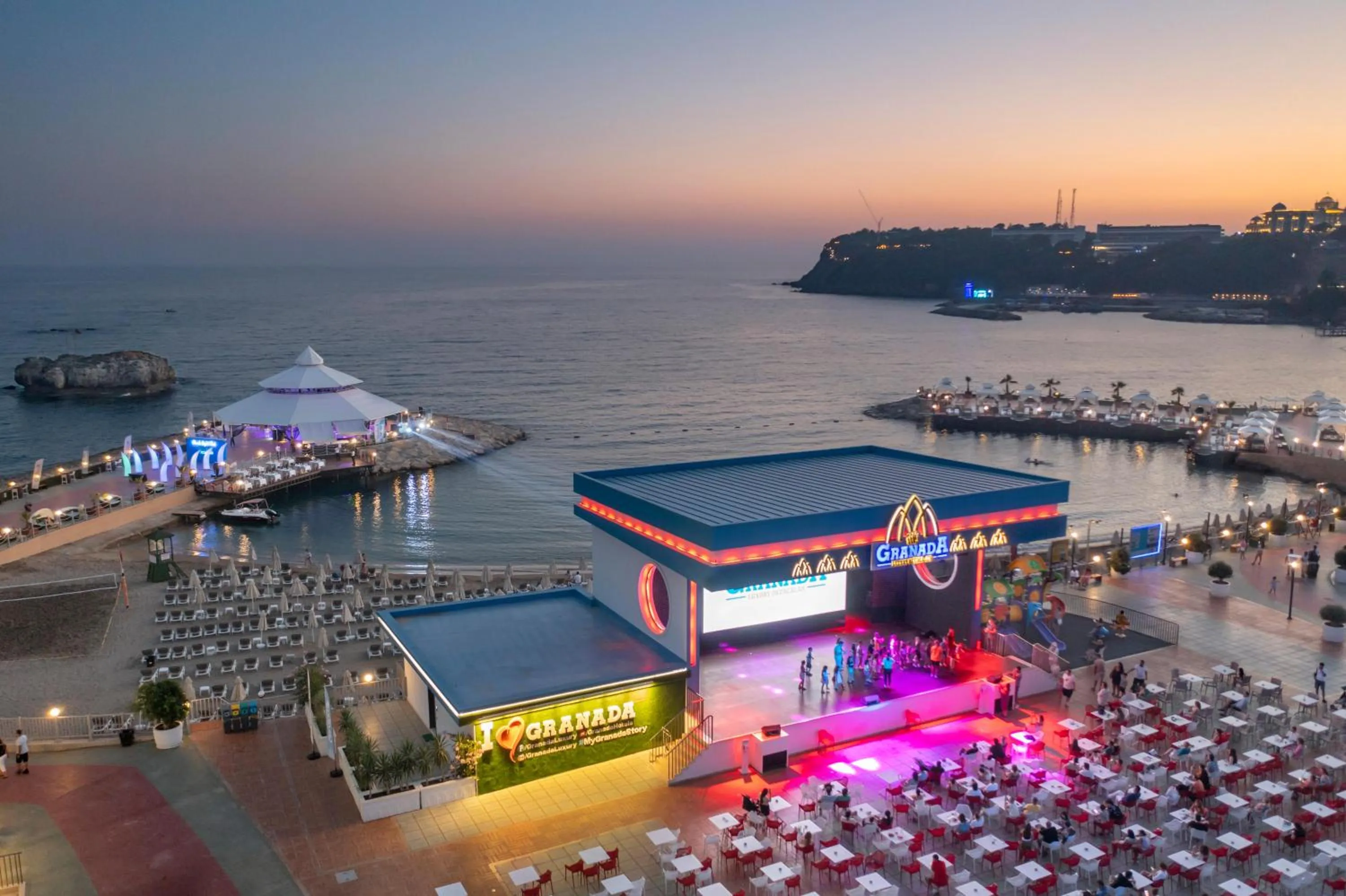 Beach in Granada Luxury Okurcalar