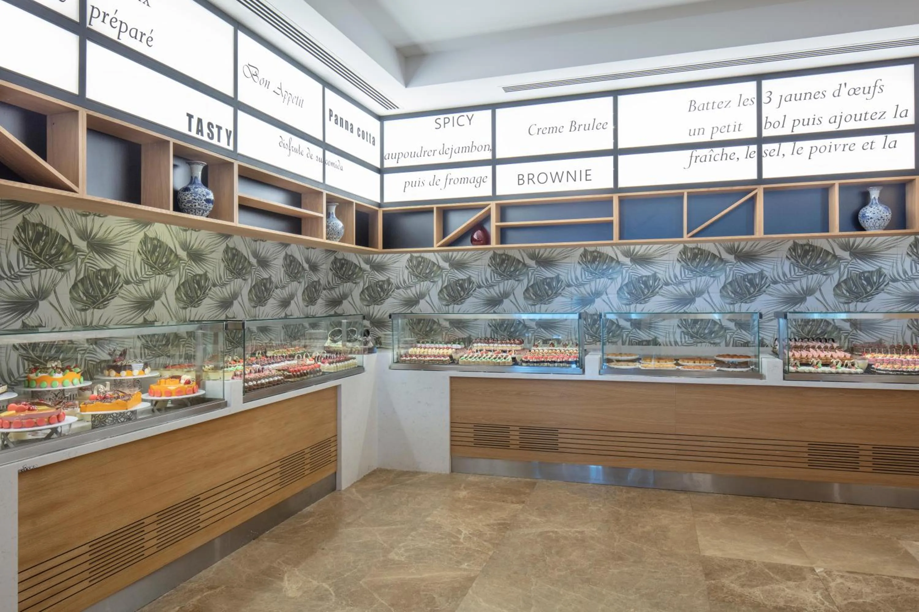 Restaurant/places to eat in Granada Luxury Okurcalar