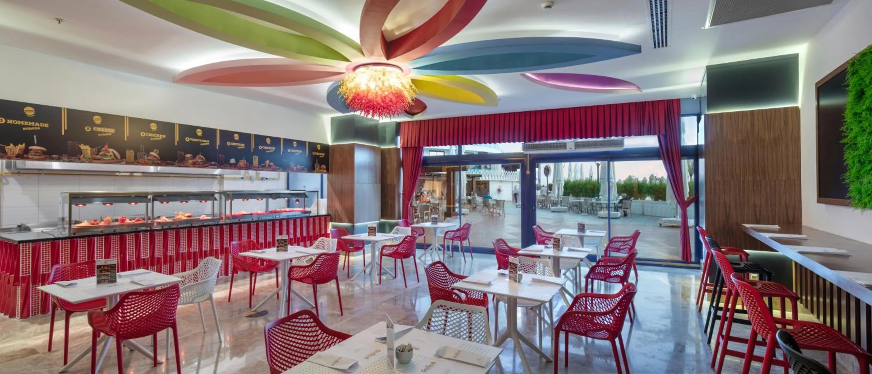 Restaurant/places to eat in Granada Luxury Okurcalar