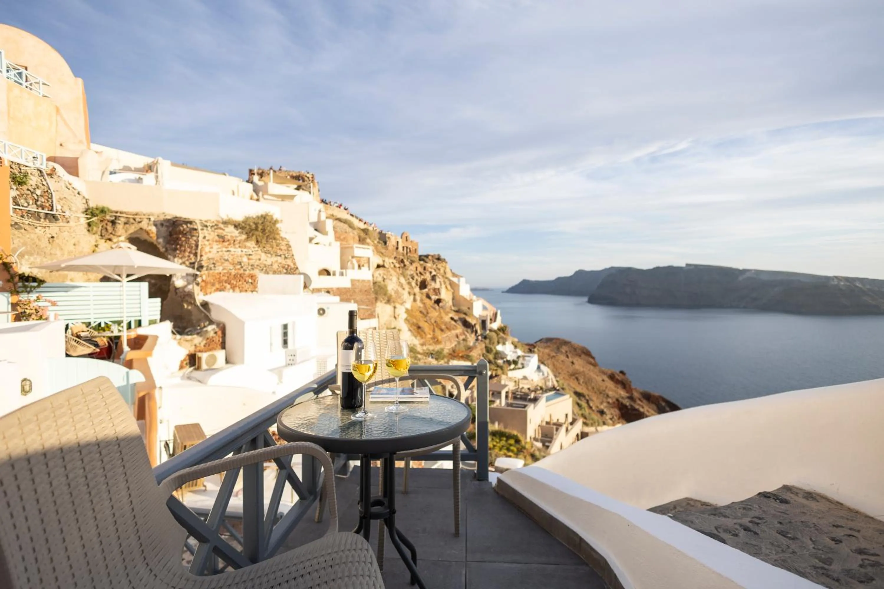 Patio in White Side Suites