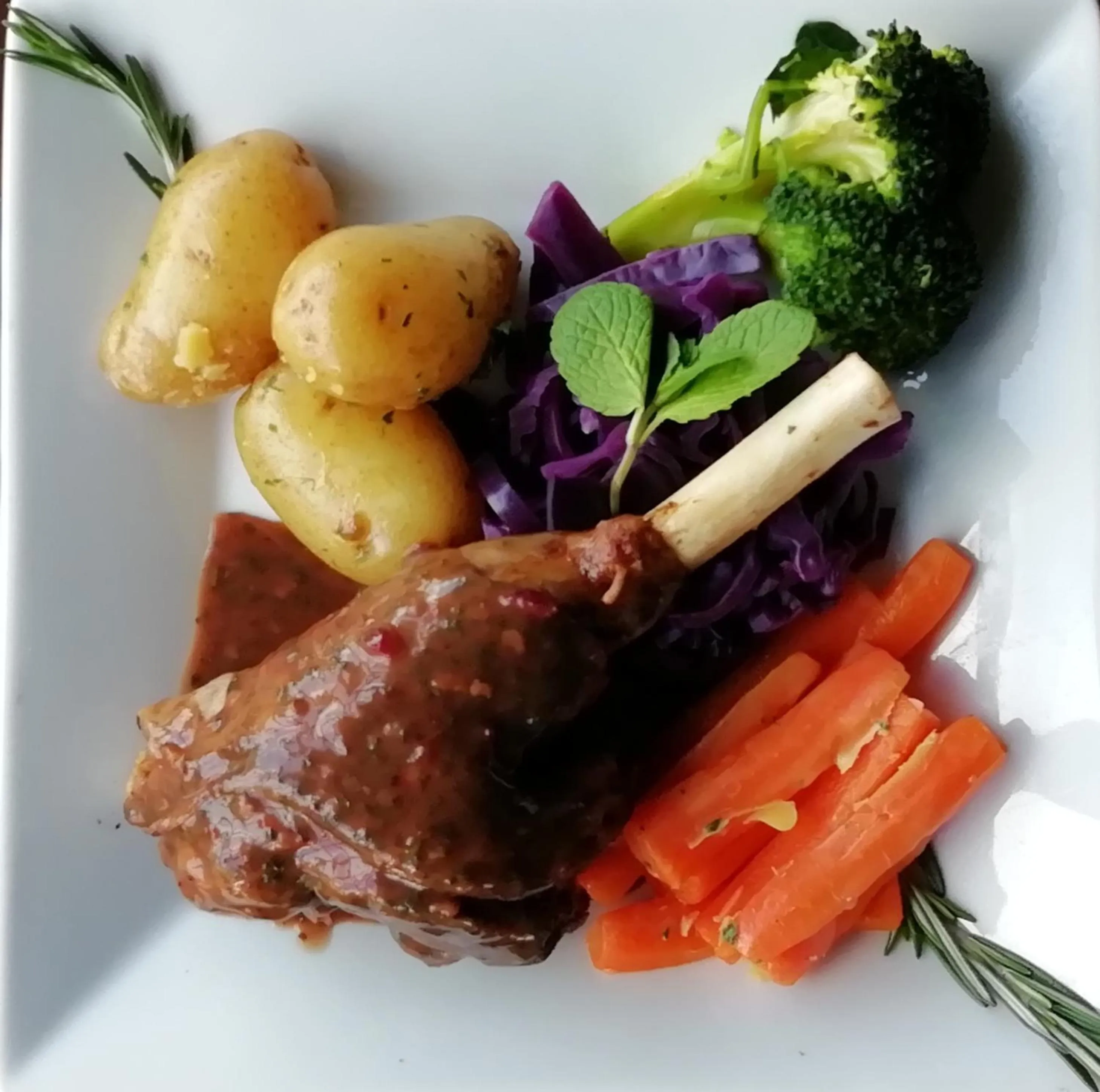 Food and drinks in The Hand Hotel Llangollen by Compass Hospitality