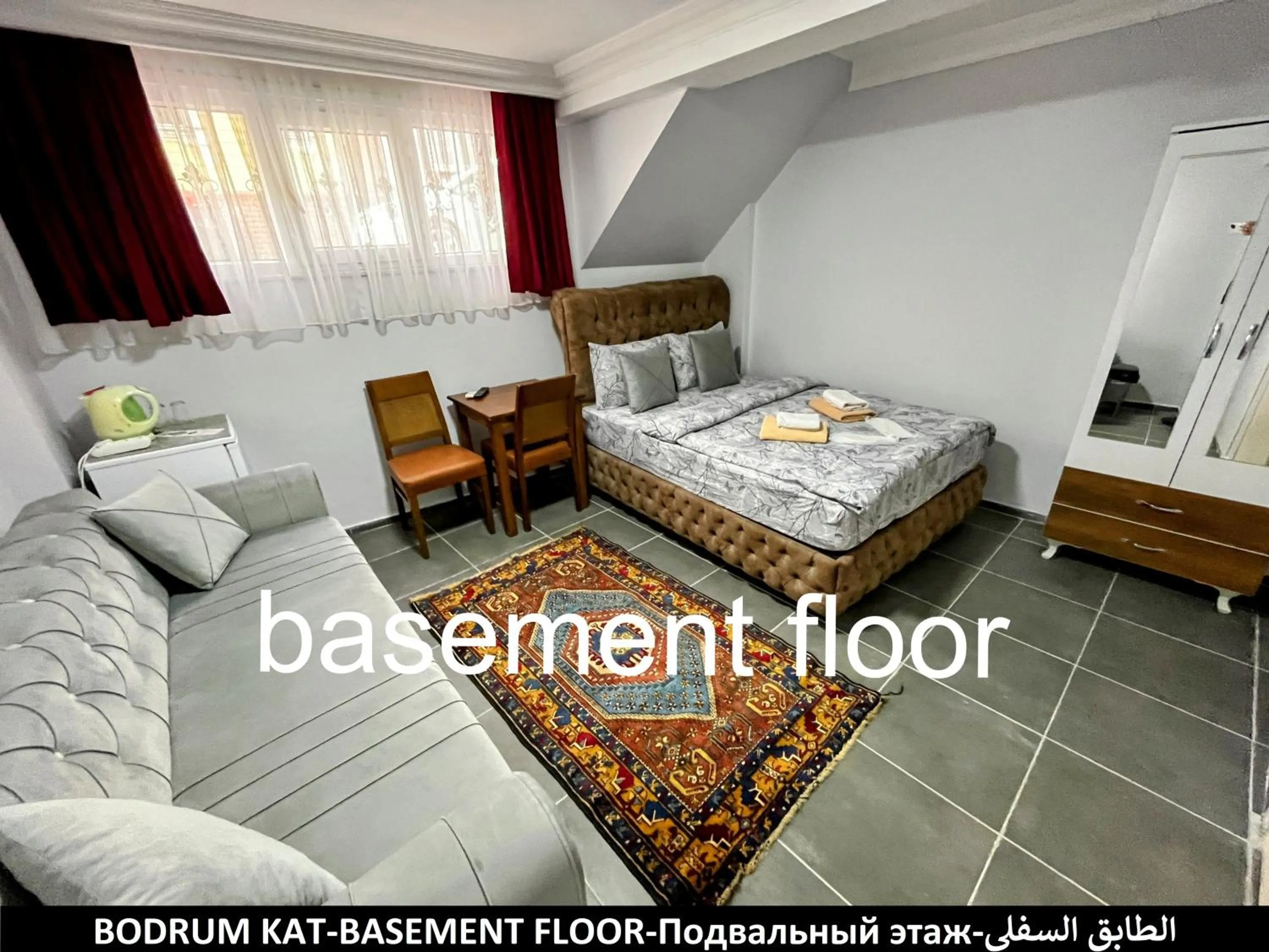 Photo of the whole room, Bed in Pembe Hotel