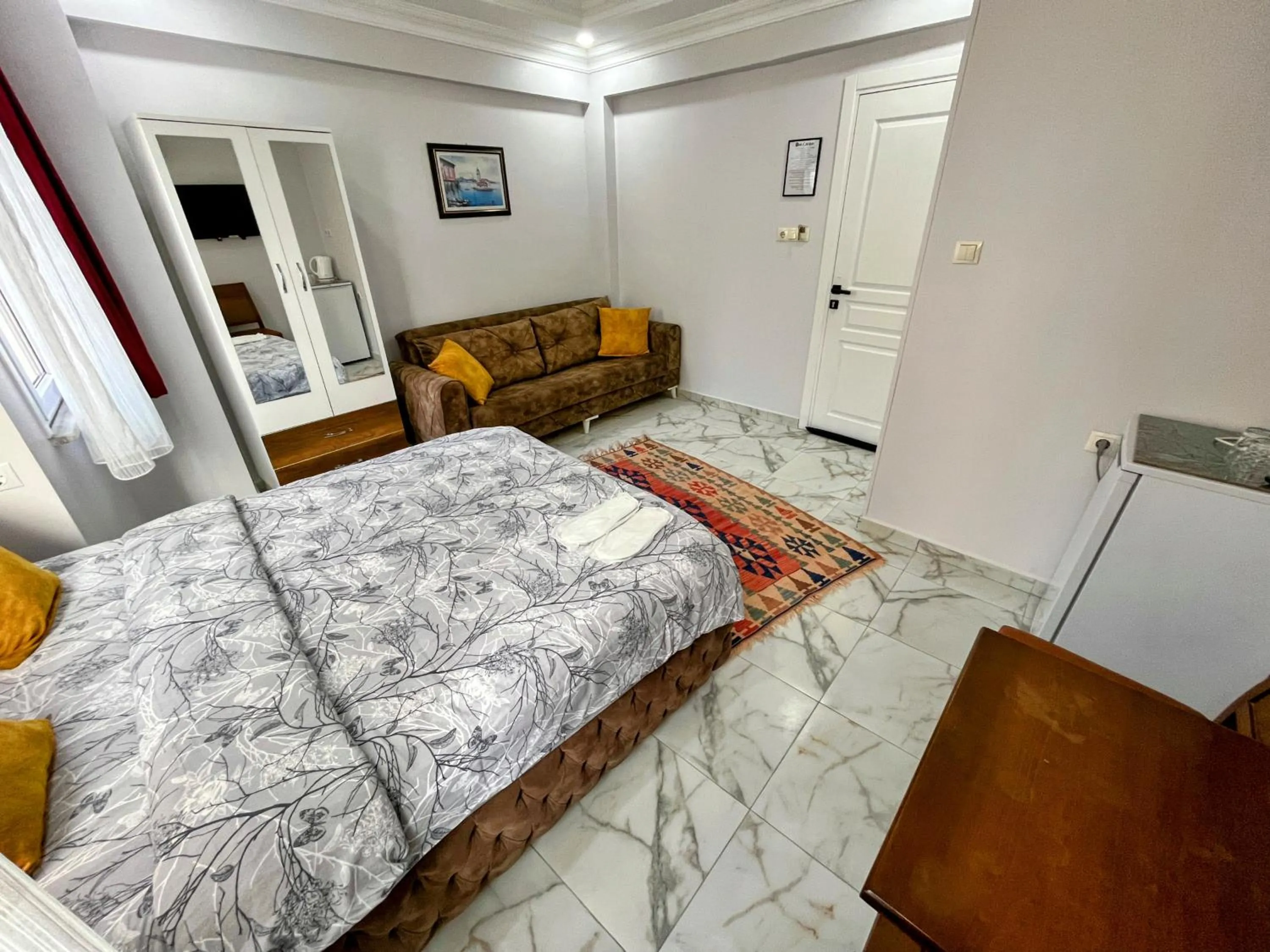 Photo of the whole room, Bed in Pembe Hotel