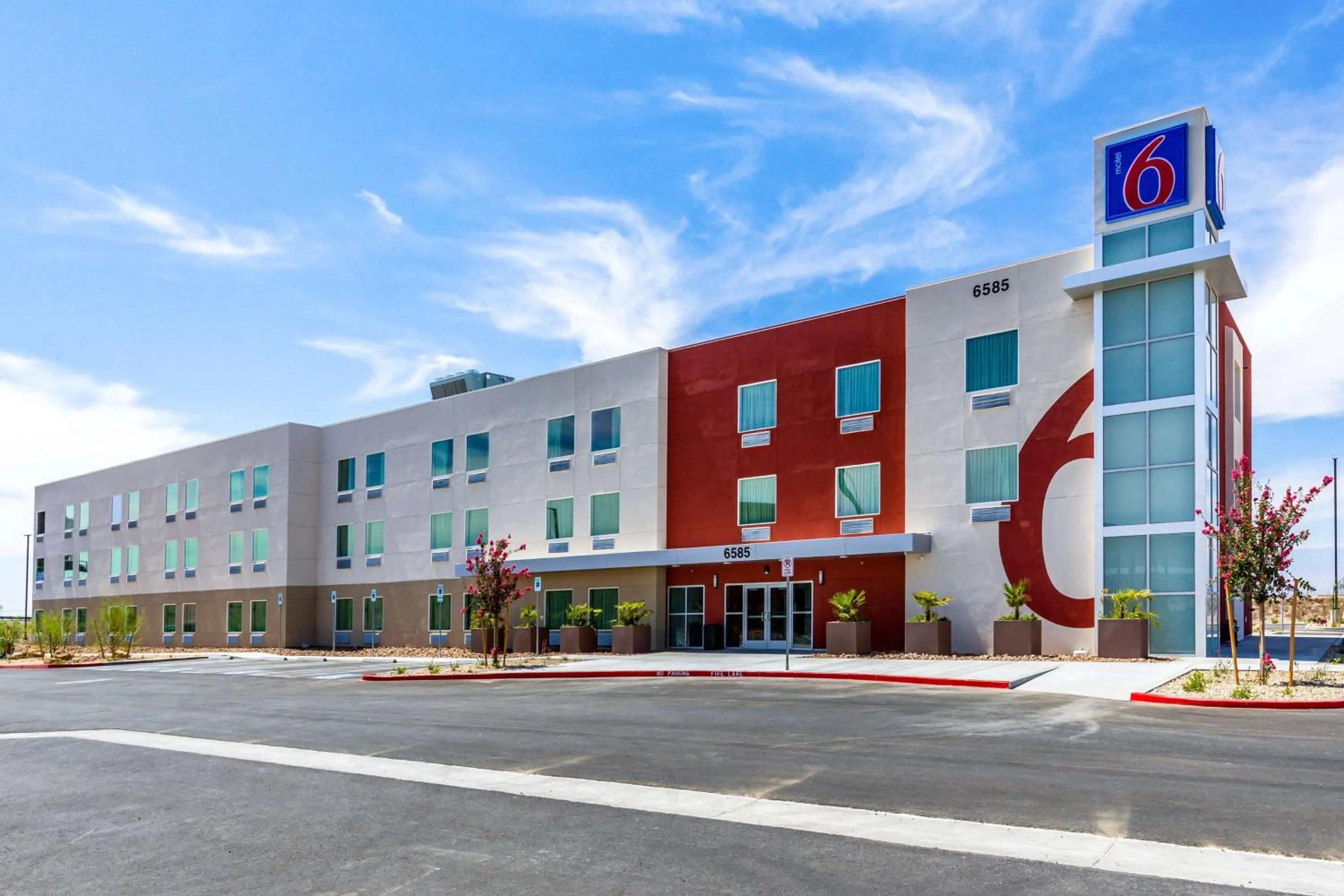 Property building in Motel 6-Las Vegas, NV - Motor Speedway