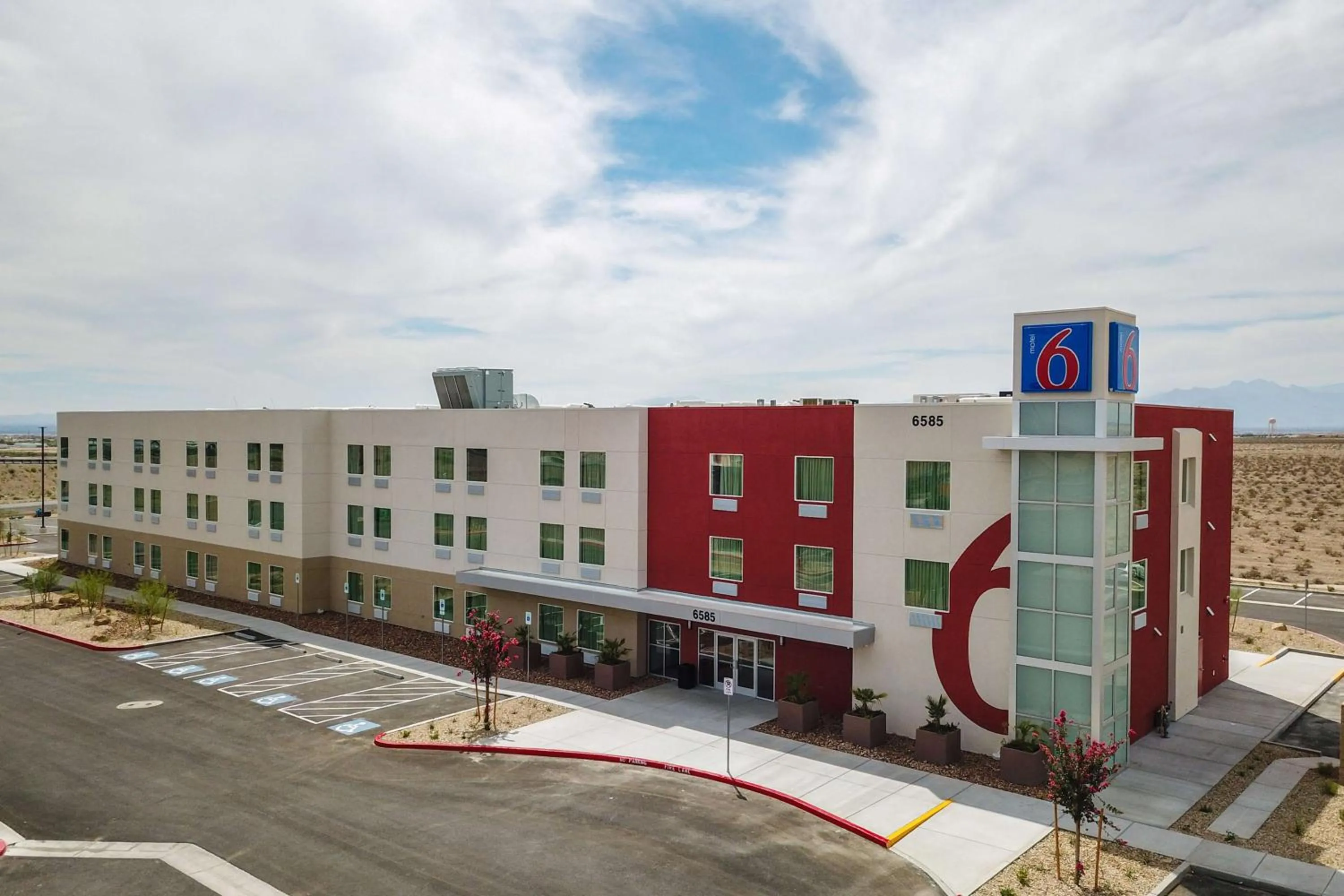 Property building in Motel 6-Las Vegas, NV - Motor Speedway