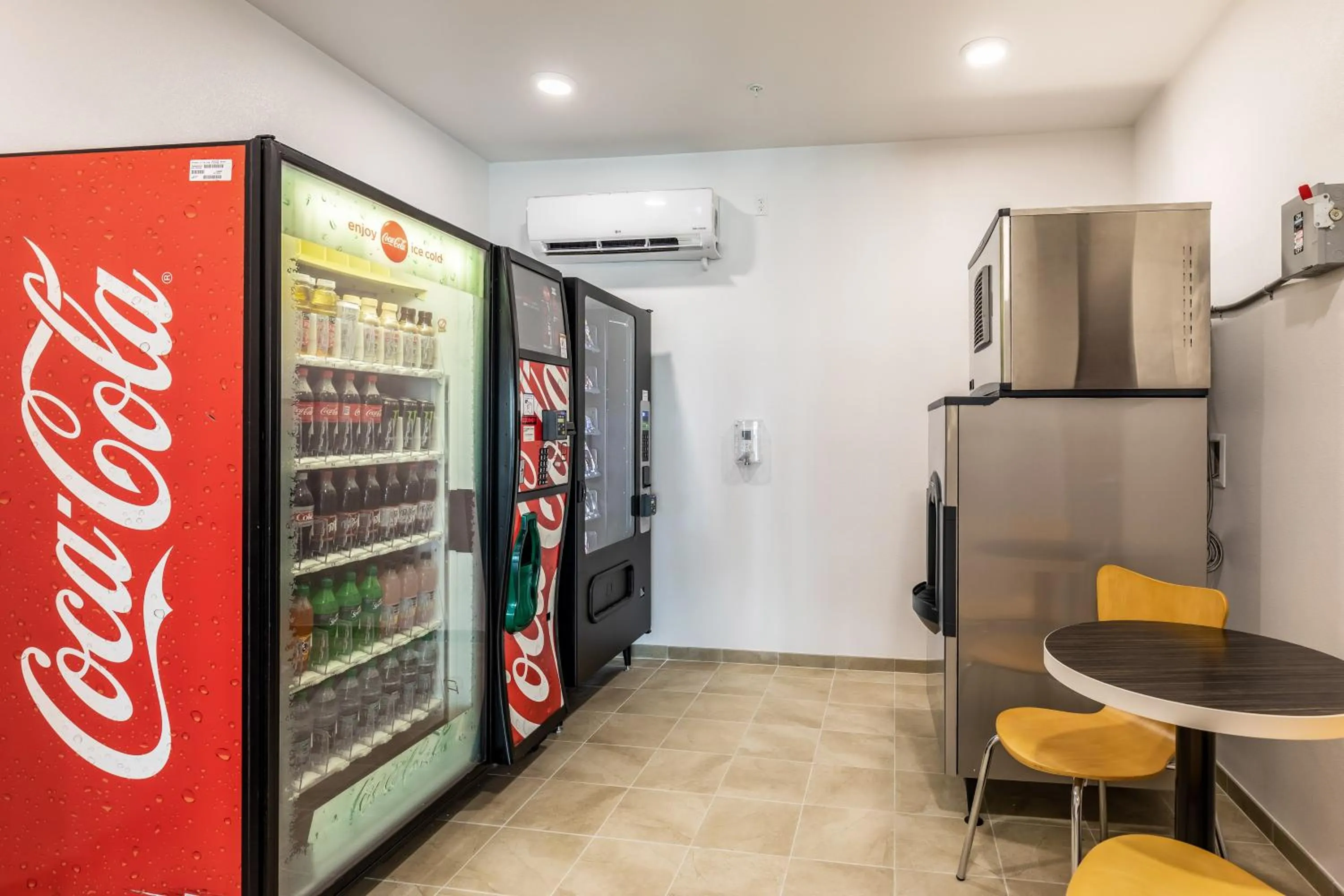 Area and facilities in Motel 6-Las Vegas, NV - Motor Speedway