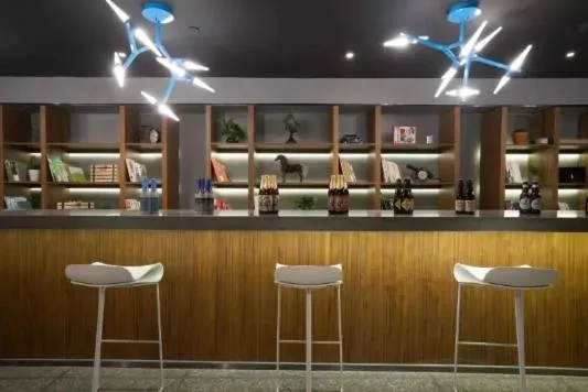 Restaurant/places to eat in Atour Light Hotel Tangshan Exhibition Center