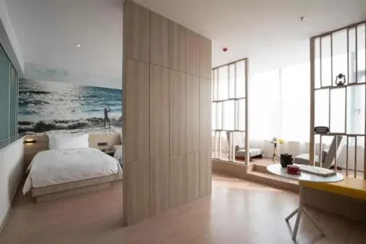 Atour Light Hotel Tangshan Exhibition Center