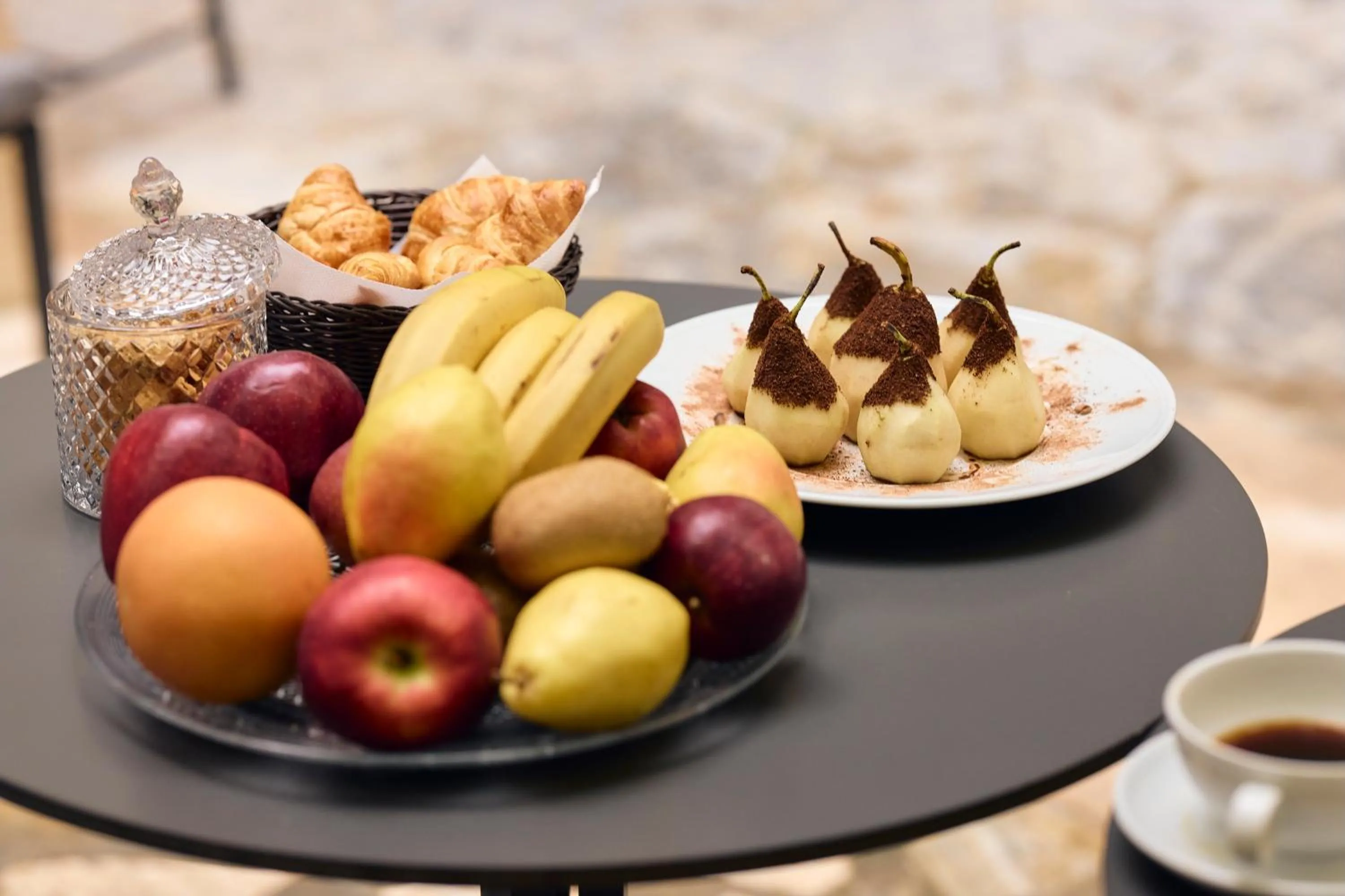 Garden in Bohemian Suites Athens