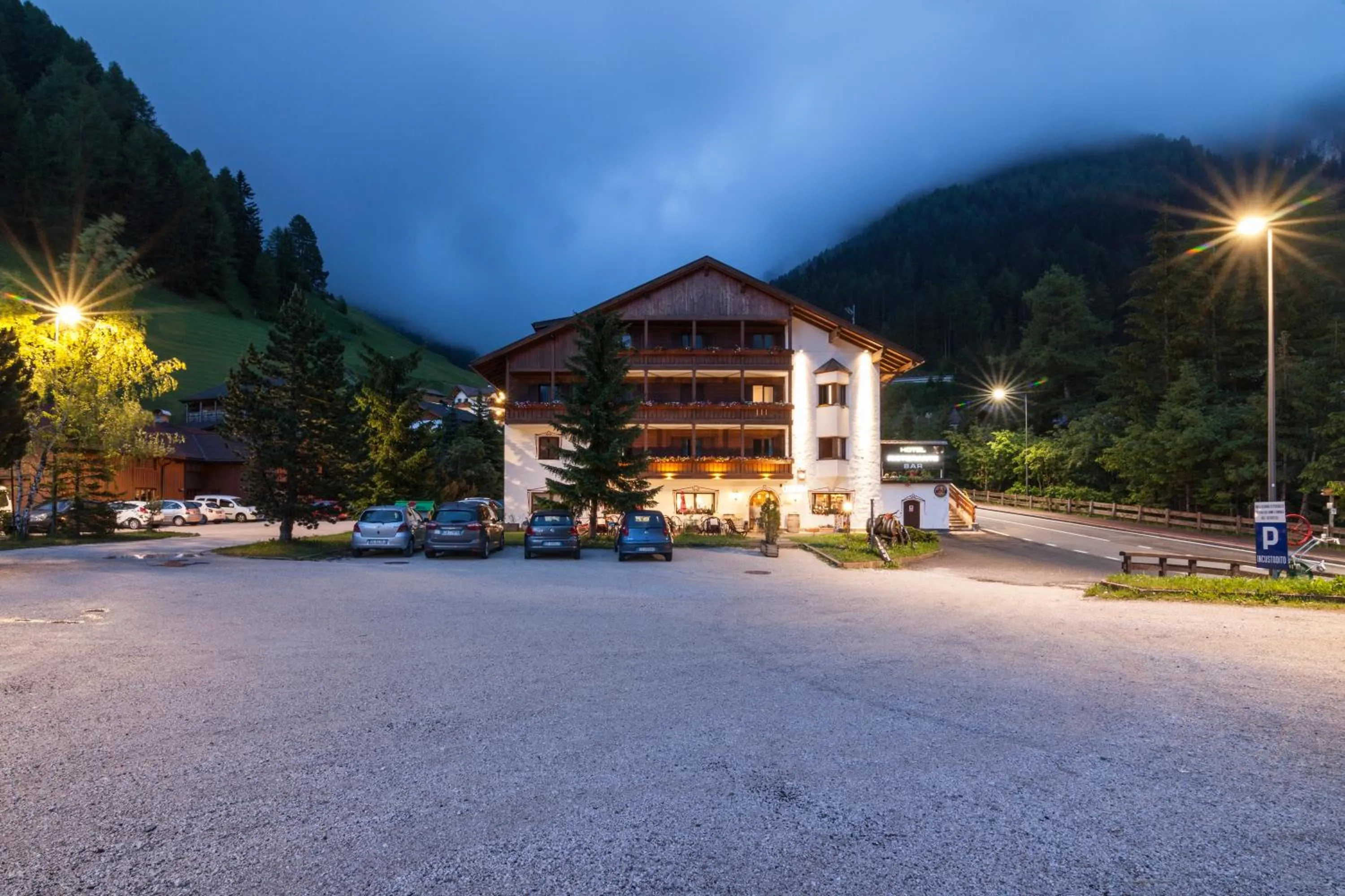 Facade/entrance in Hotel Casa Alpina - Alpin Haus