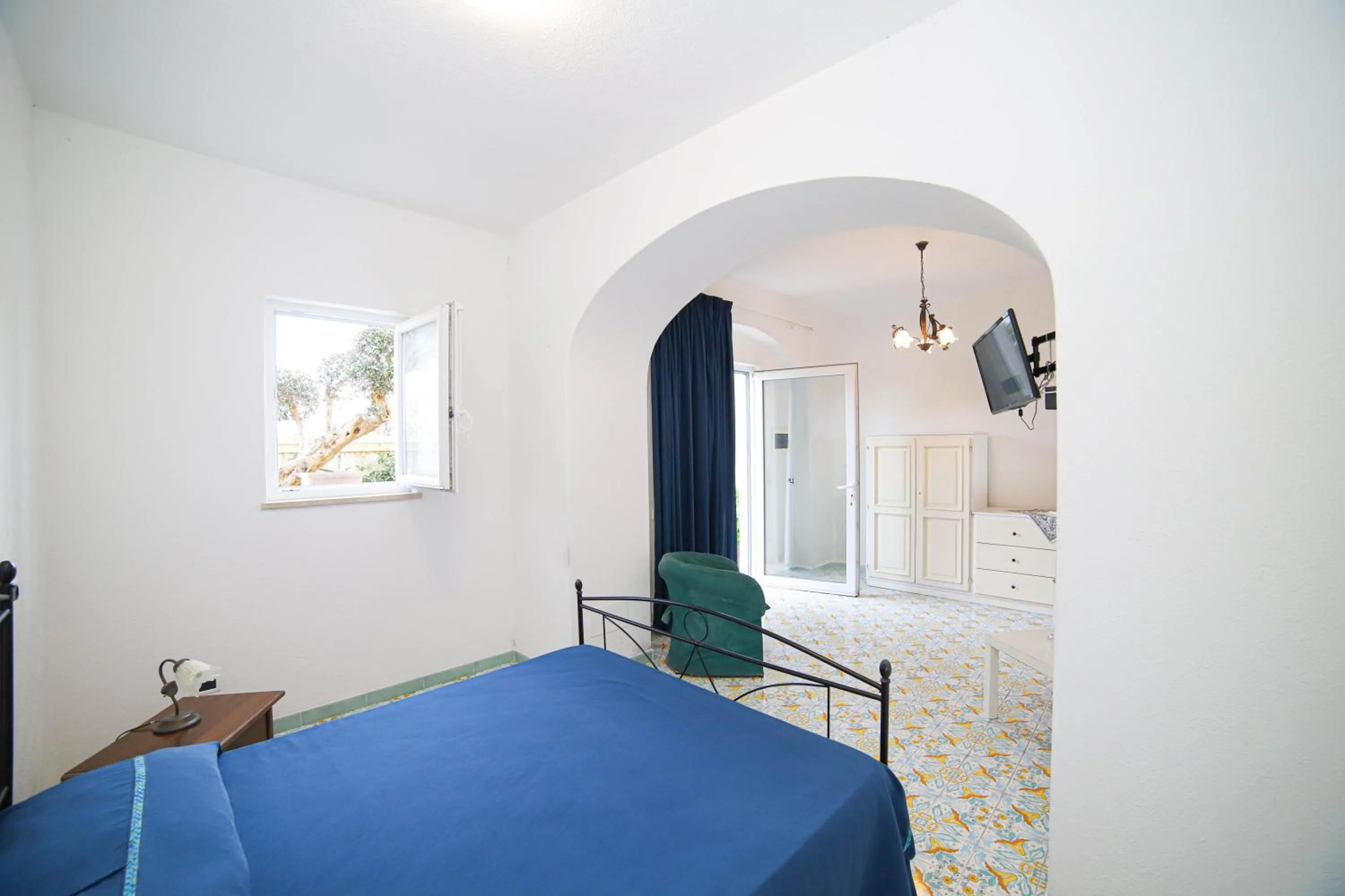 Bedroom, Bed in Sweetposeidon