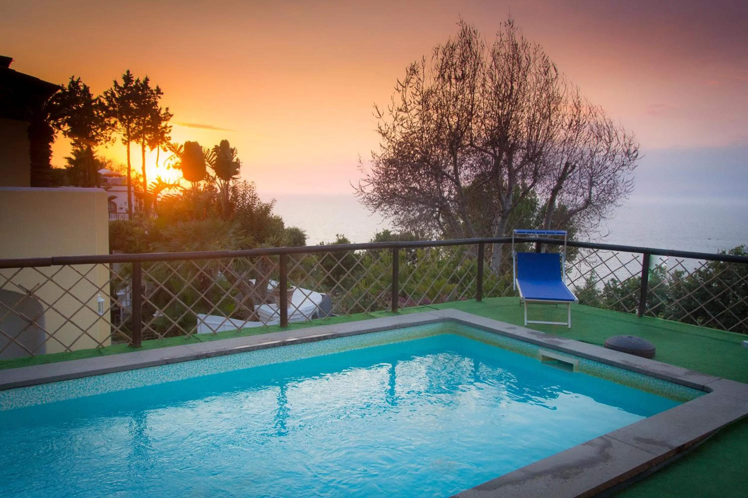 Swimming pool in Sweetposeidon