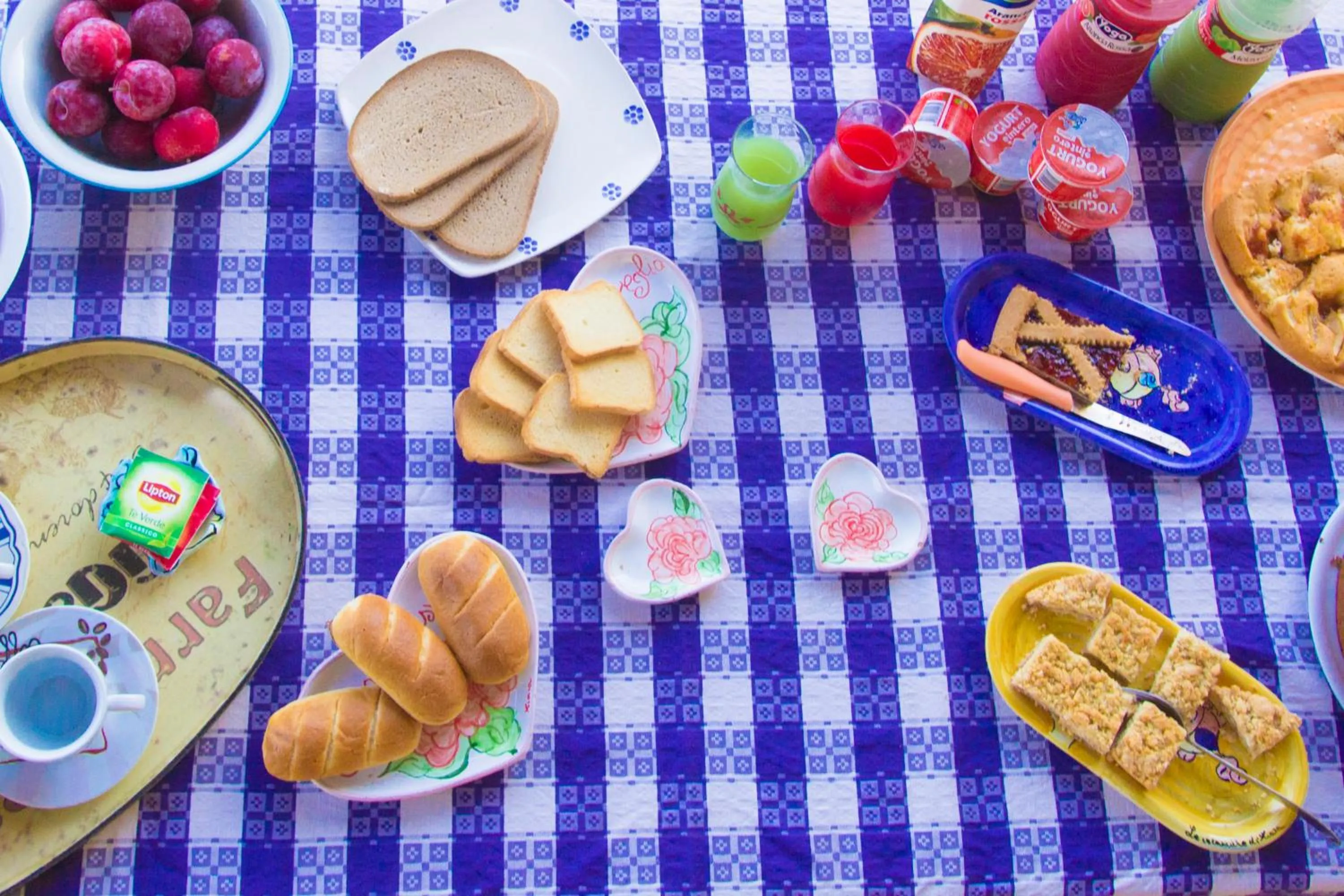 Food and drinks in Sweetposeidon