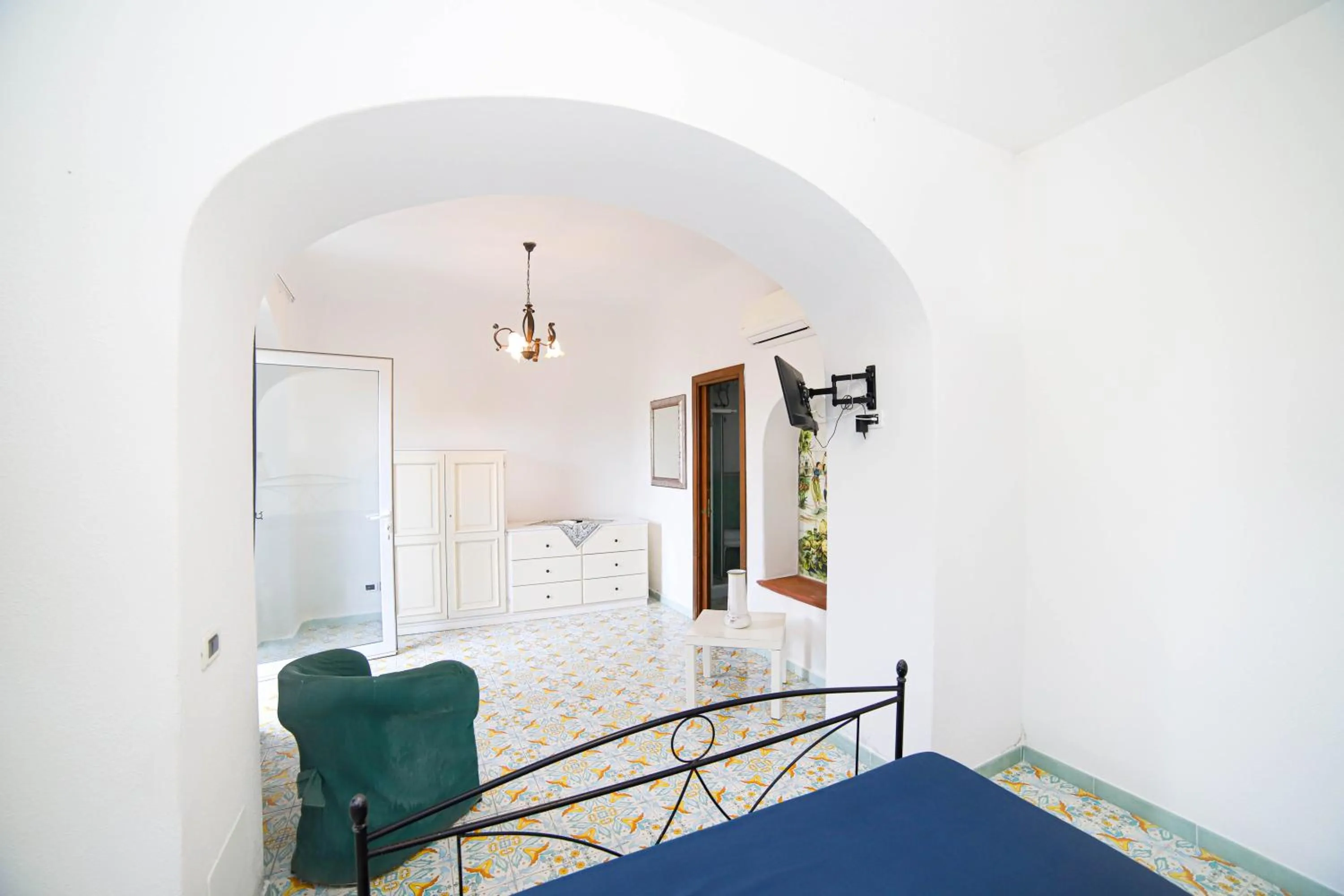 Bedroom, Bed in Sweetposeidon