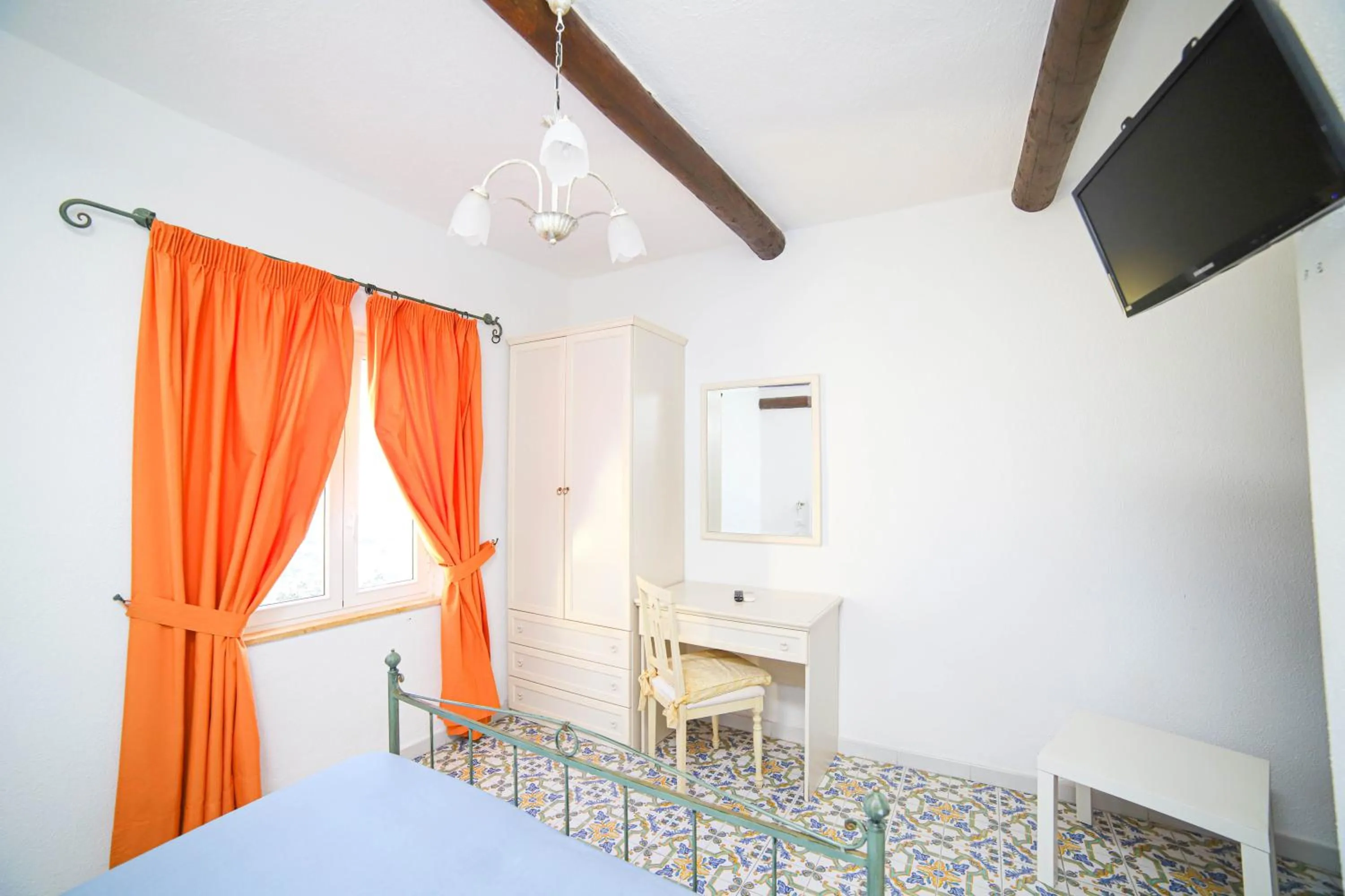 Bedroom, Bed in Sweetposeidon