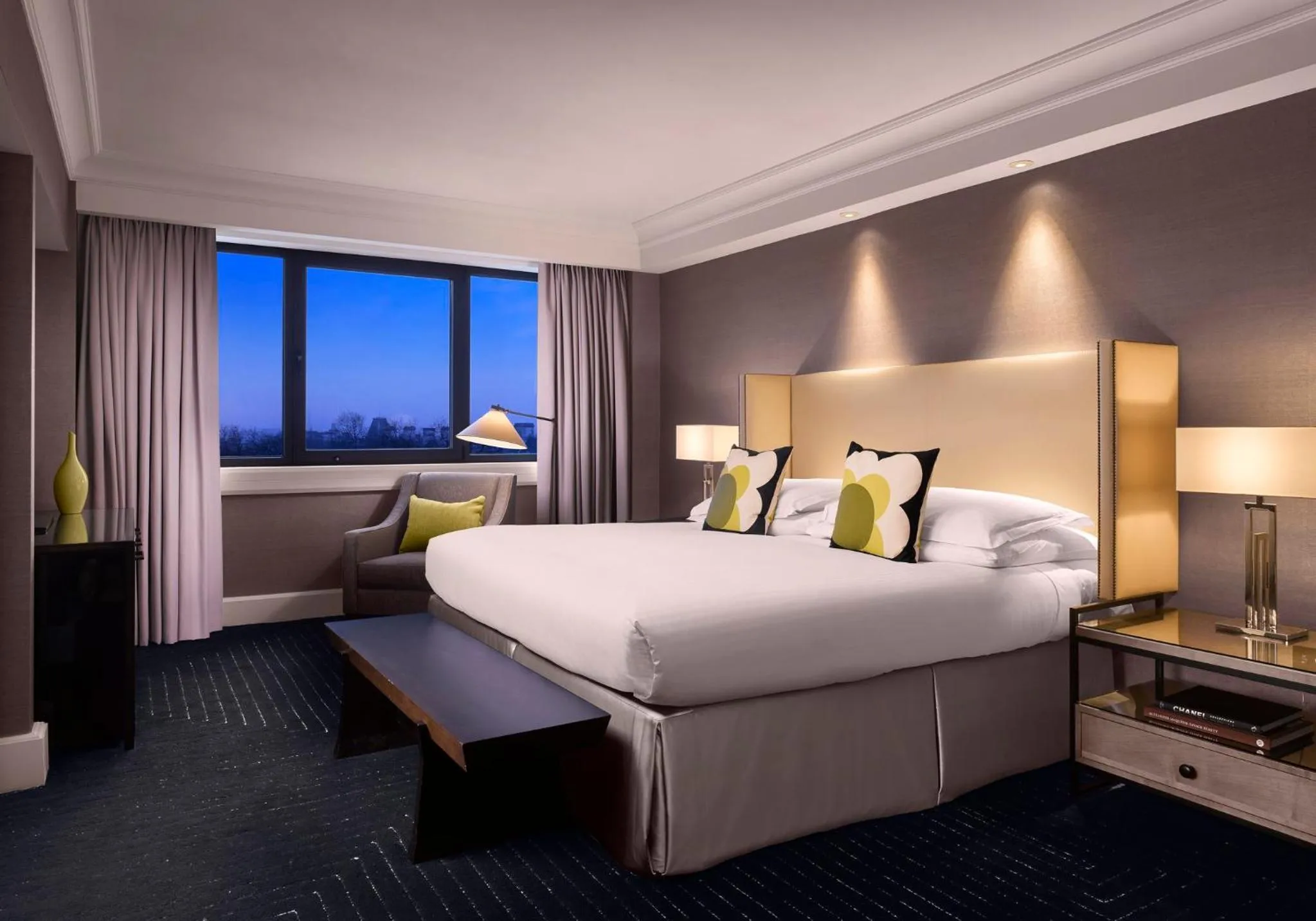 Photo of the whole room, Bed in InterContinental London Park Lane by IHG