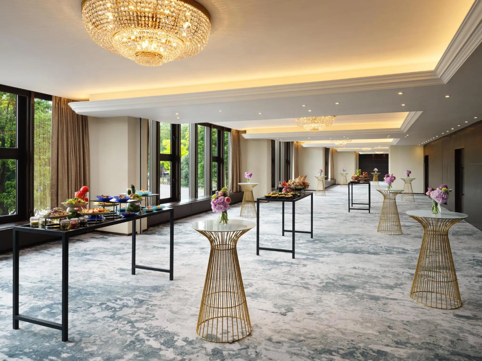 Meeting/conference room in InterContinental London Park Lane by IHG