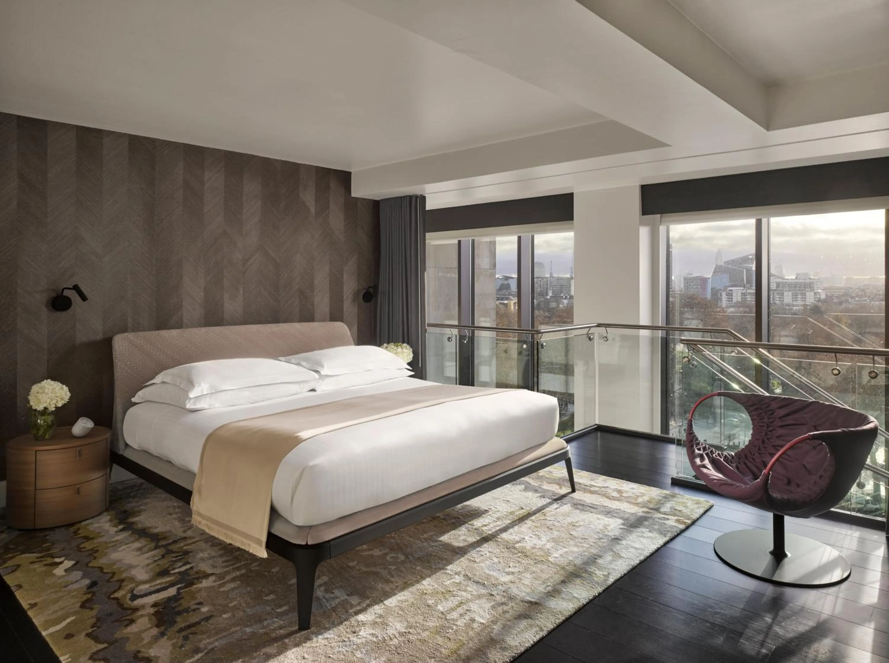 Photo of the whole room, Bed in InterContinental London Park Lane by IHG