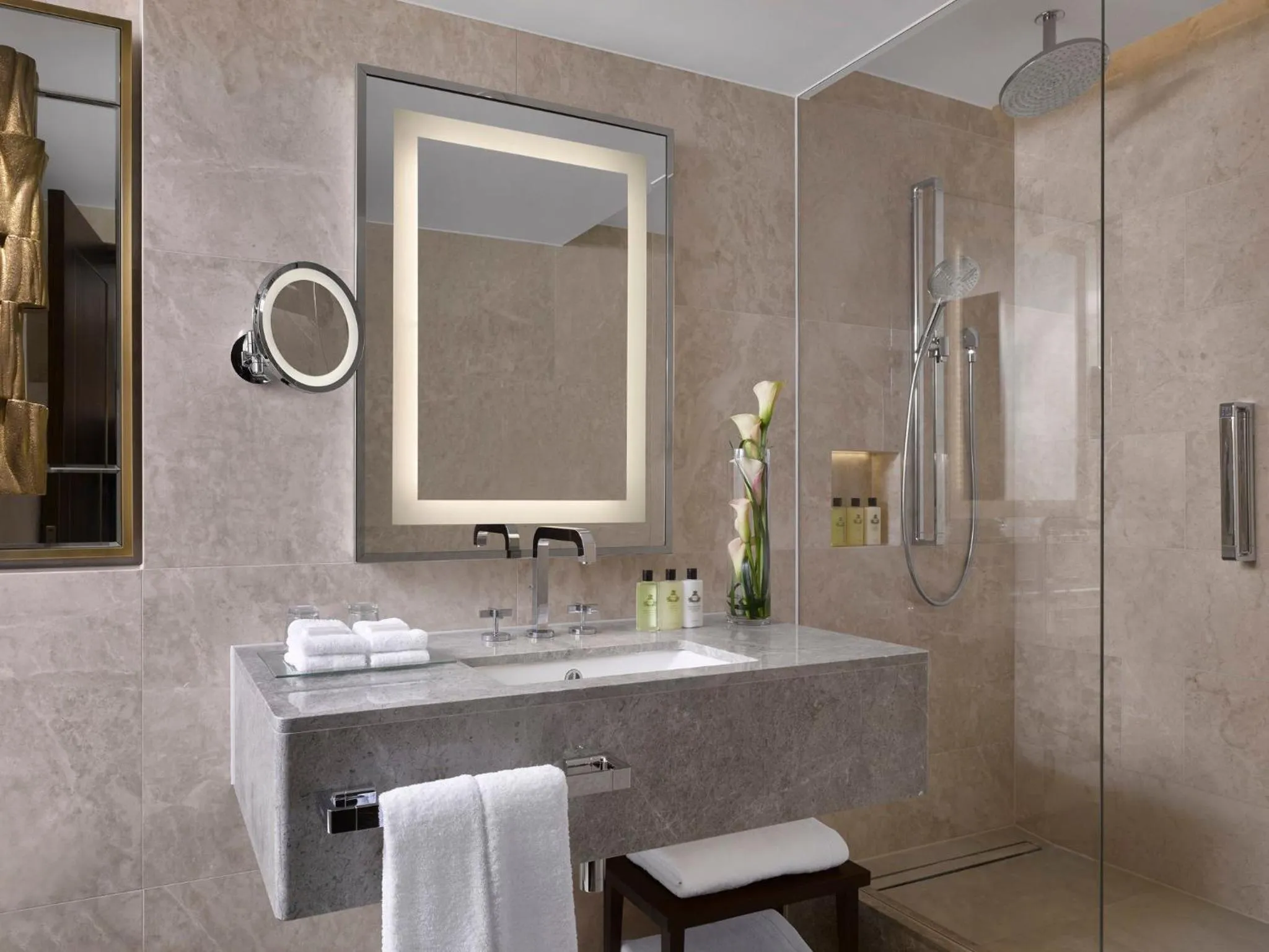 Bathroom in InterContinental London Park Lane by IHG