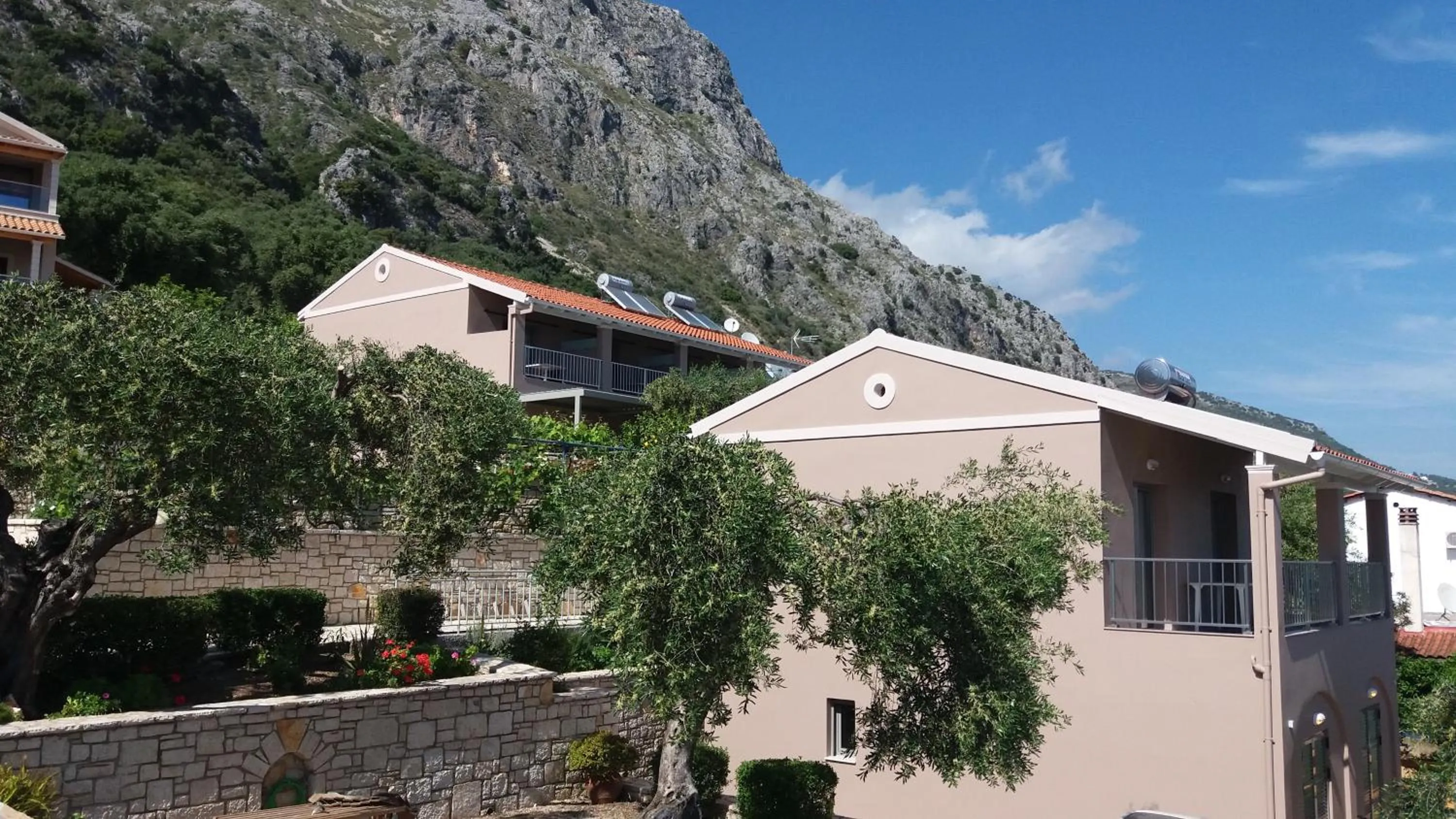 Facade/entrance in Locanda Barbati Luxury ApartHotel