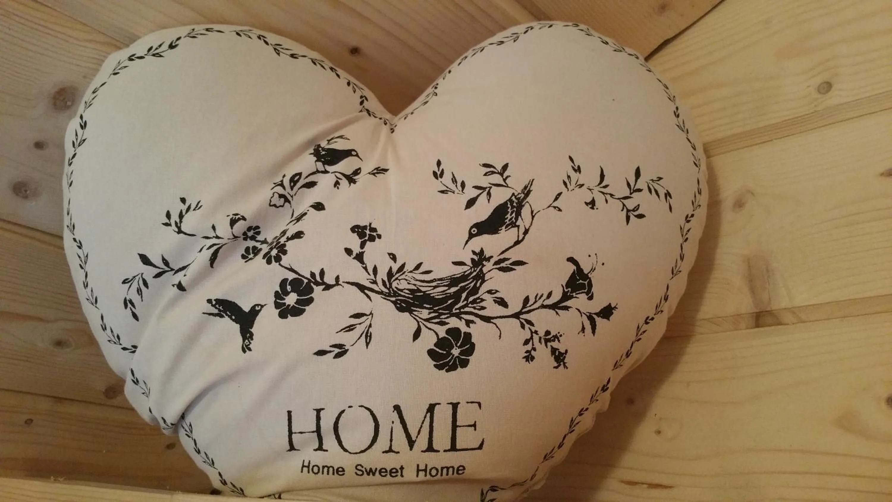 Decorative detail in Les Arbousiers Village Hôtel Provençal